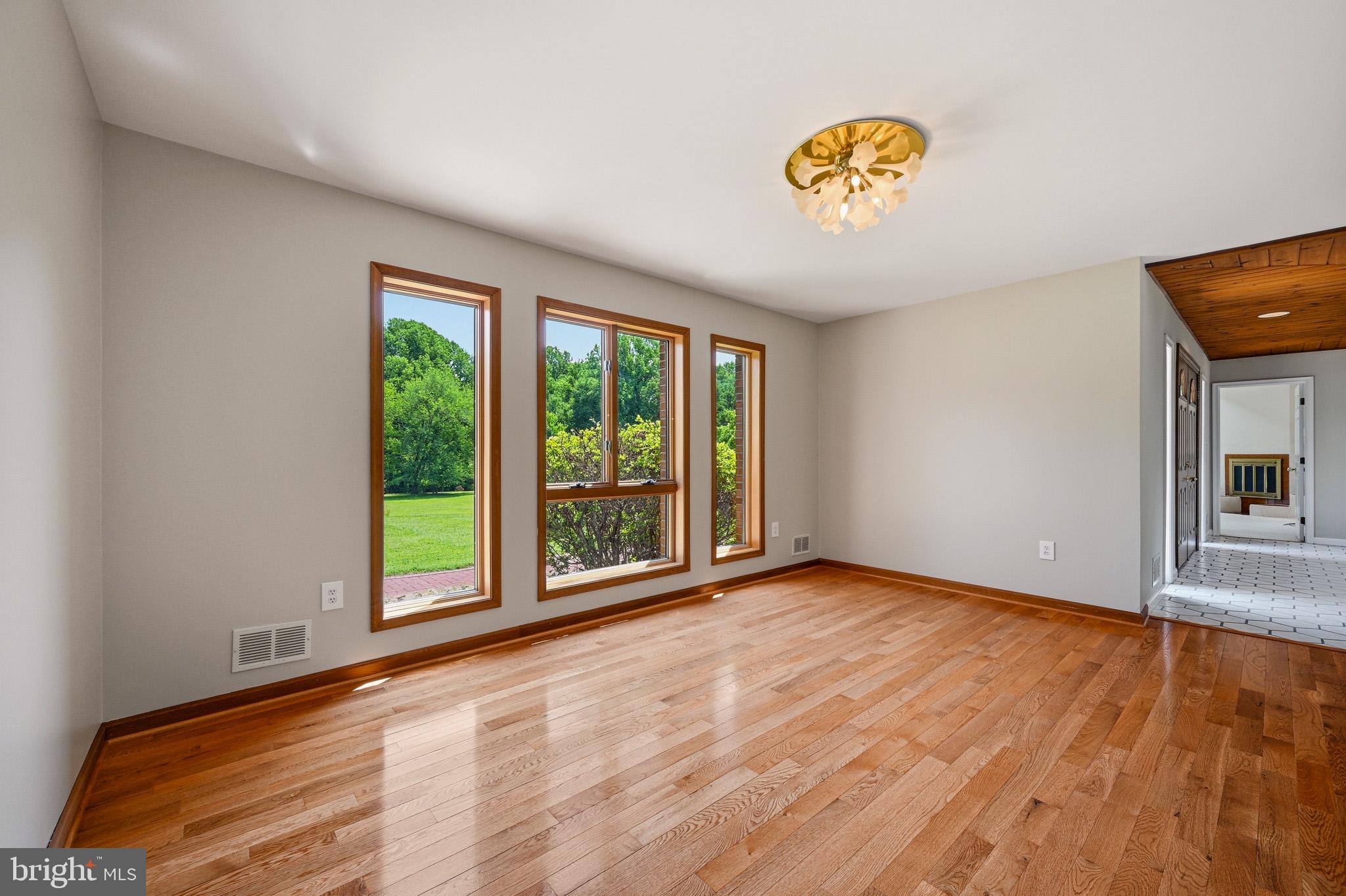 SIMPSON WOODS - Residential