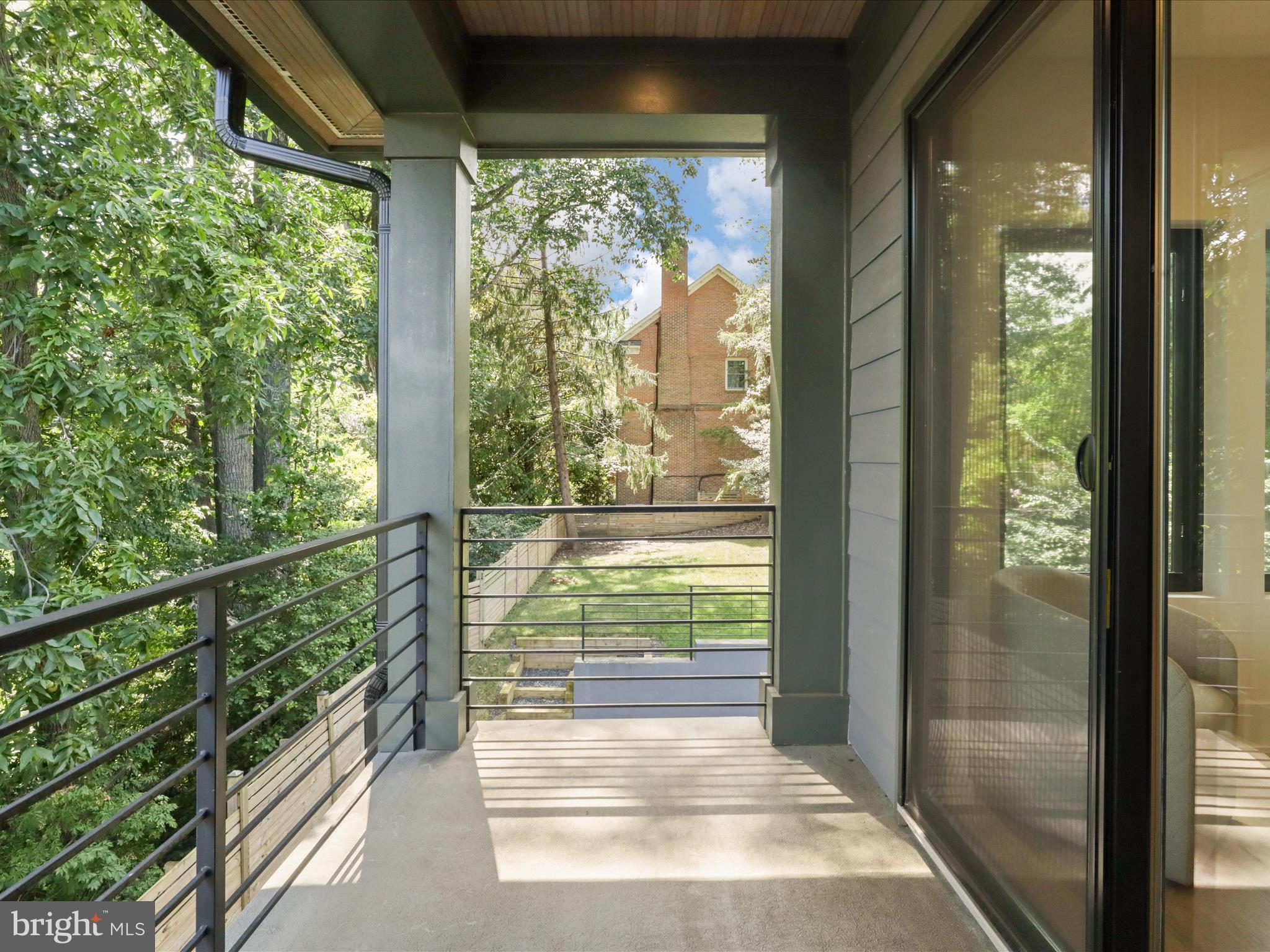 ARLINGWOOD - Residential