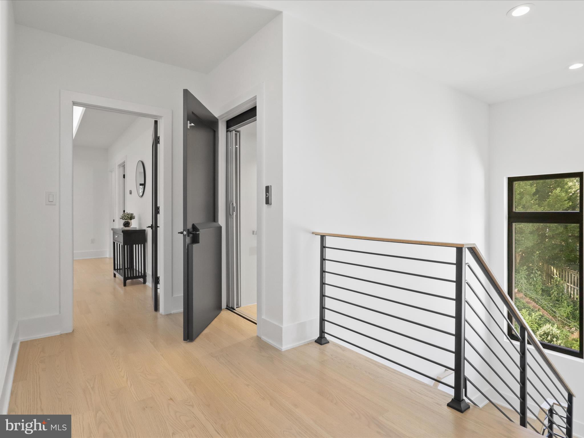 ARLINGWOOD - Residential