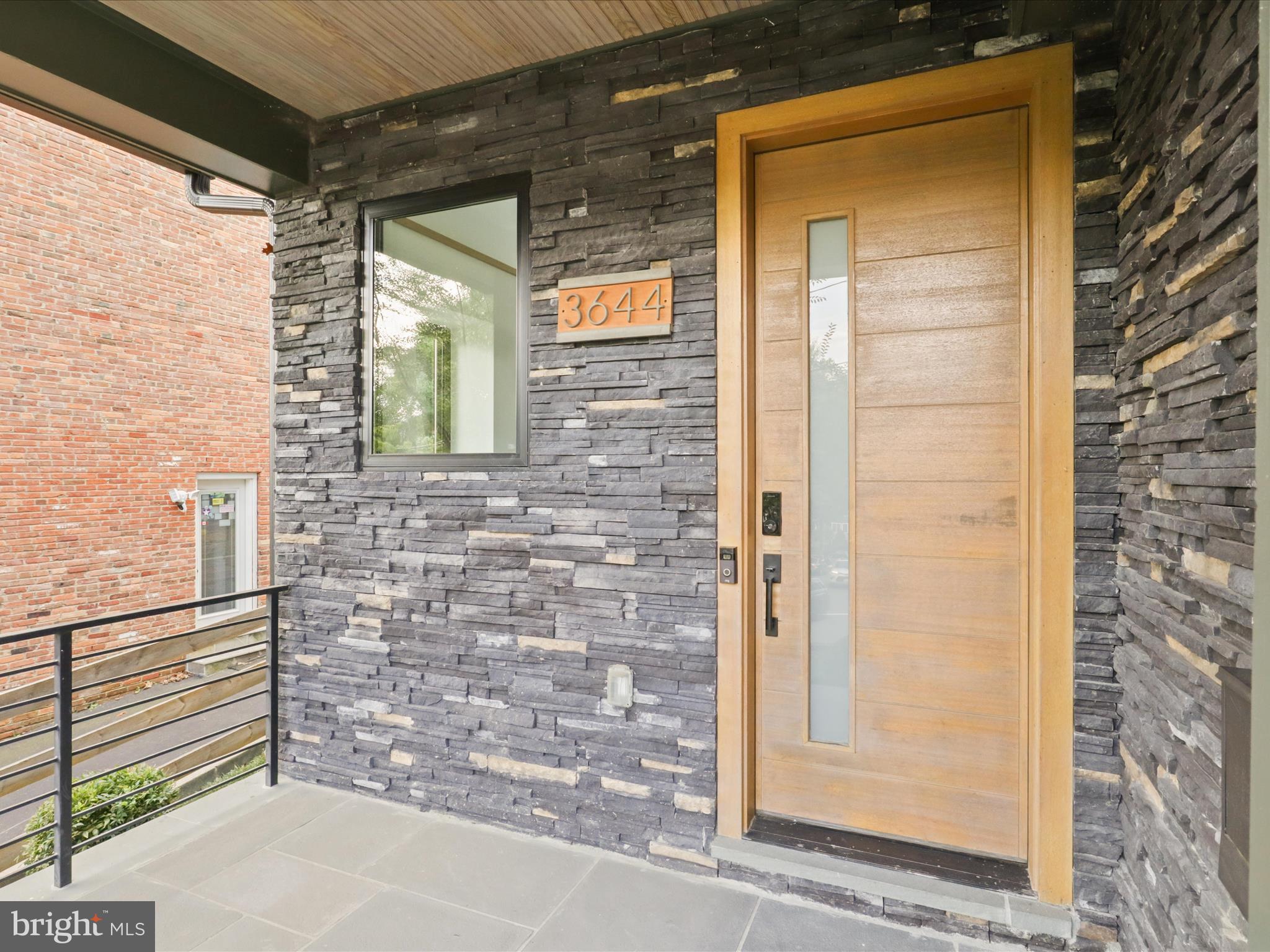 ARLINGWOOD - Residential