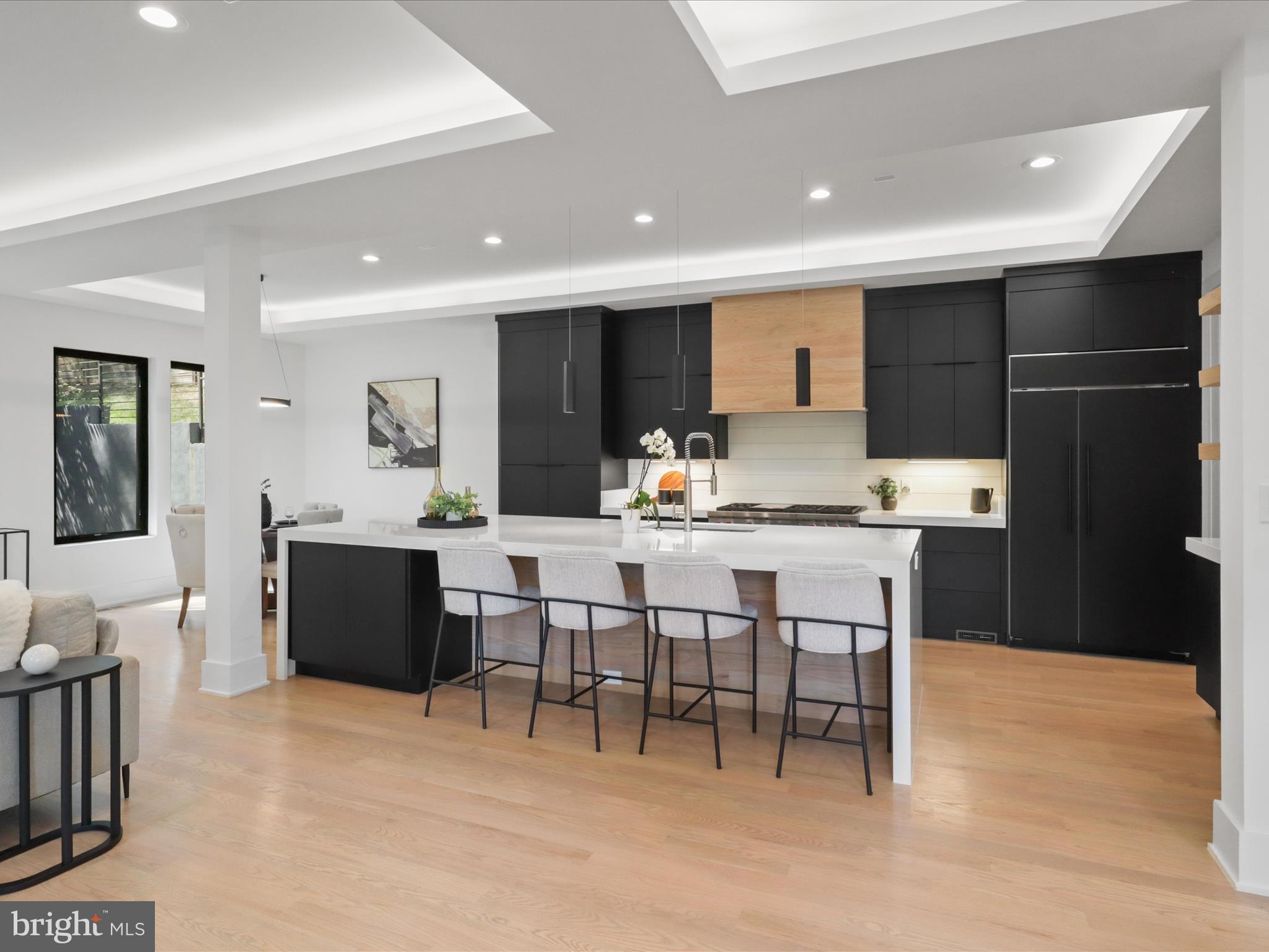ARLINGWOOD - Residential