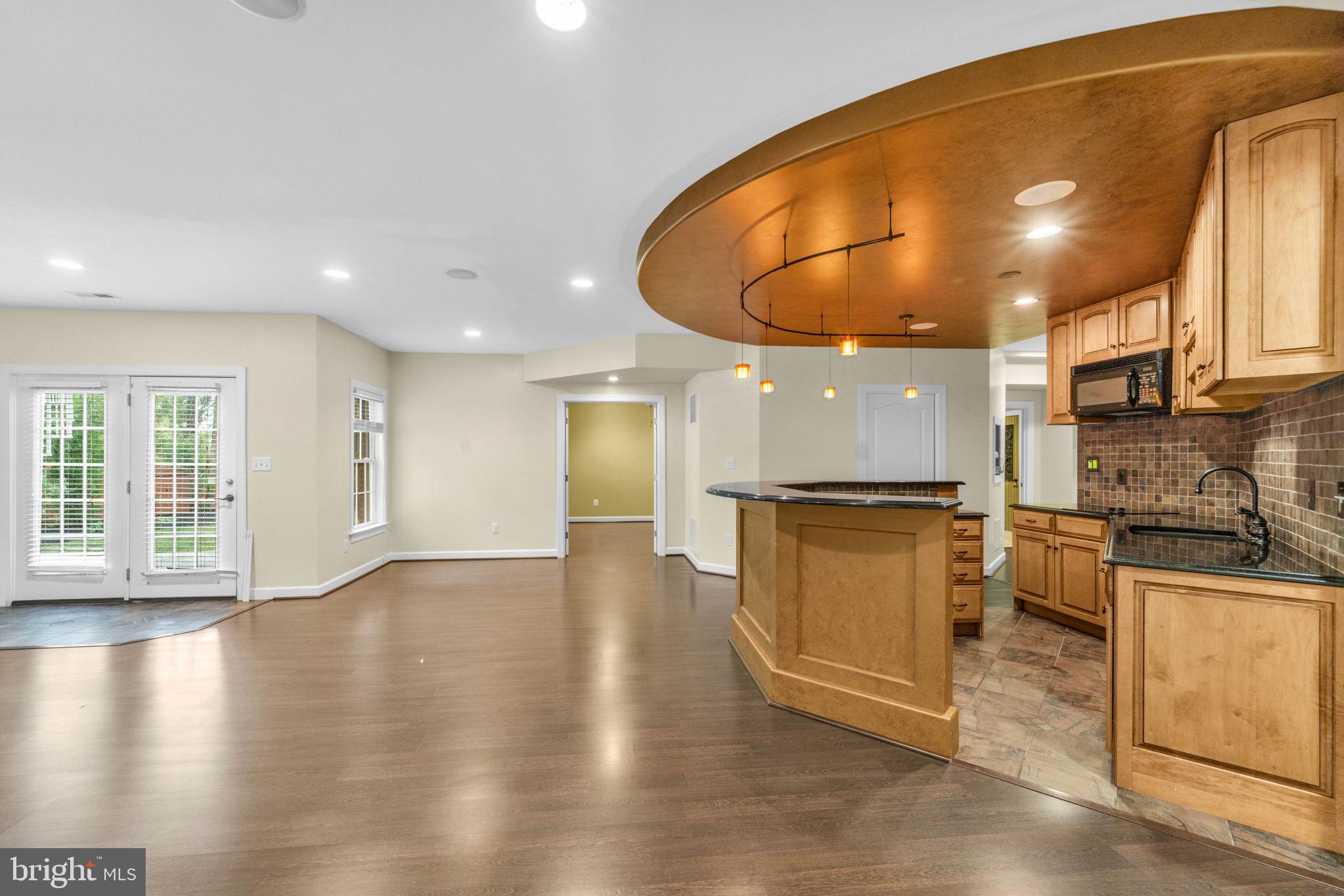 LANSDOWNE ON THE POTOMAC - Residential