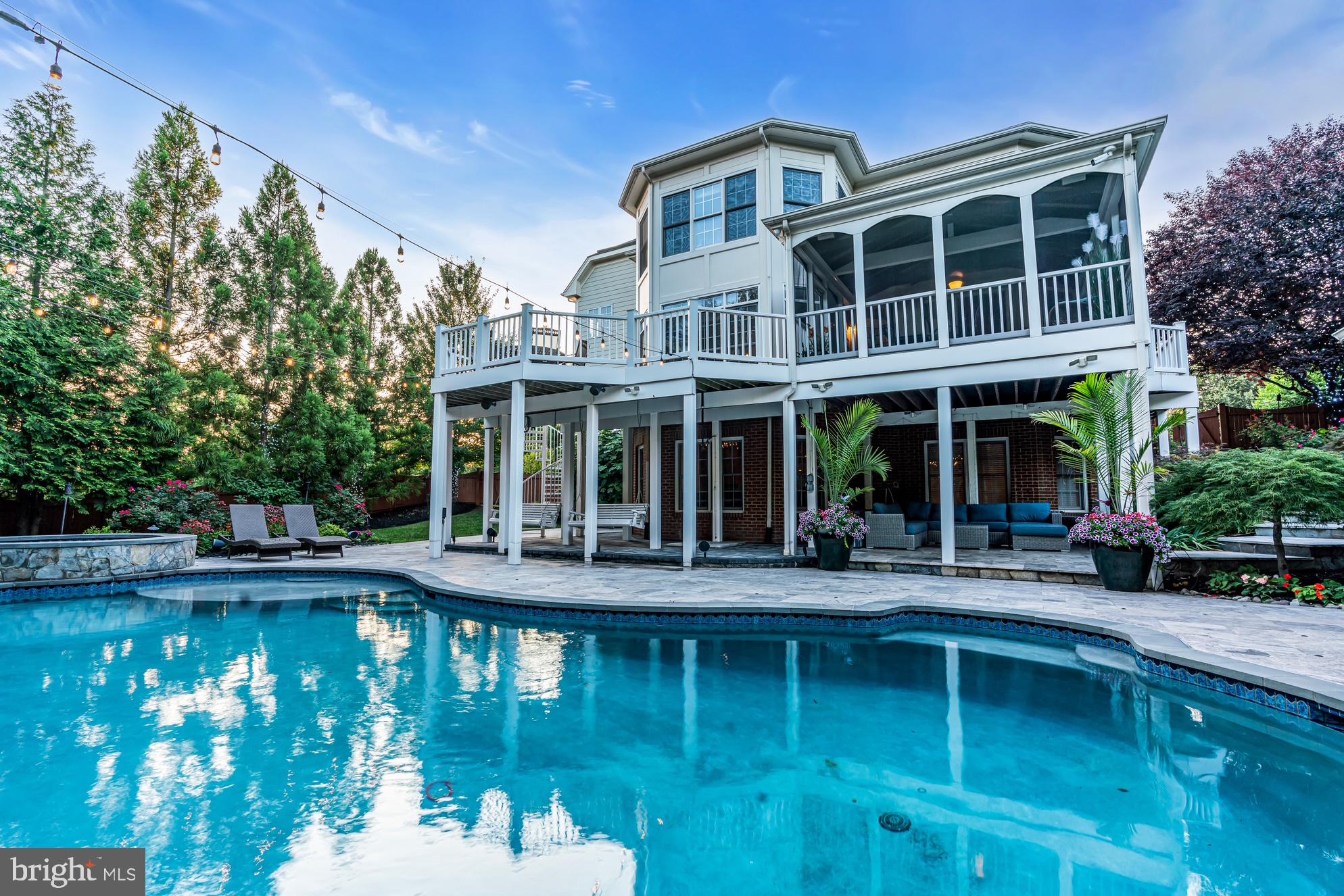 LANSDOWNE ON THE POTOMAC - Residential