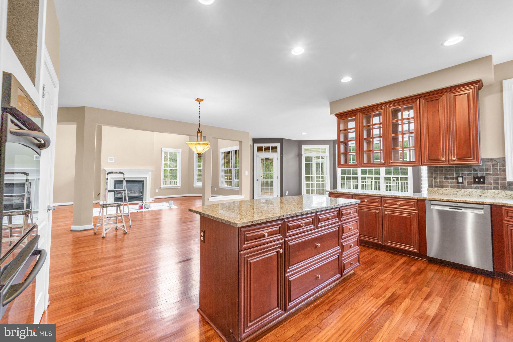 LANSDOWNE ON THE POTOMAC - Residential