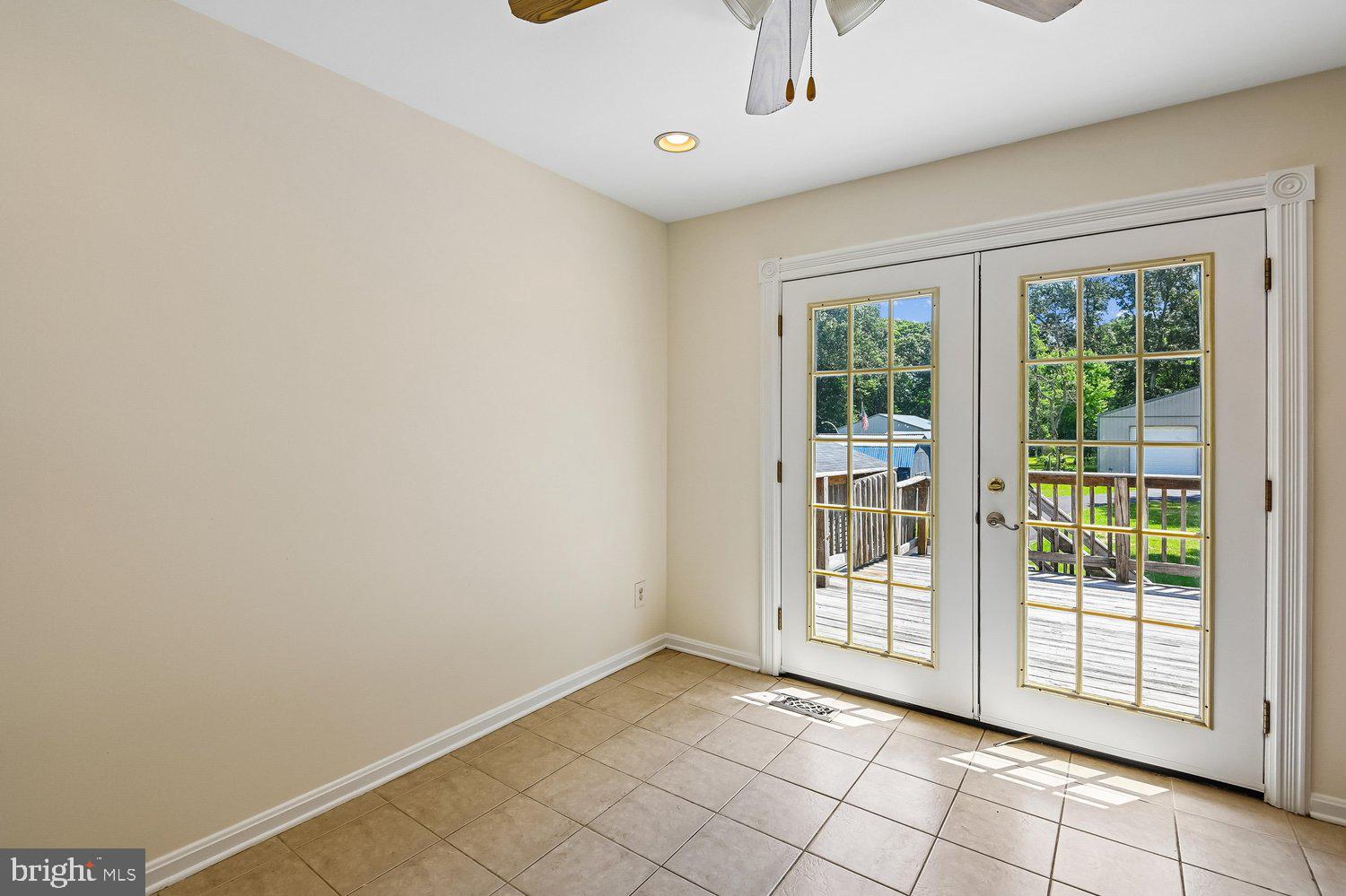 RIVIERA ISLE - Residential