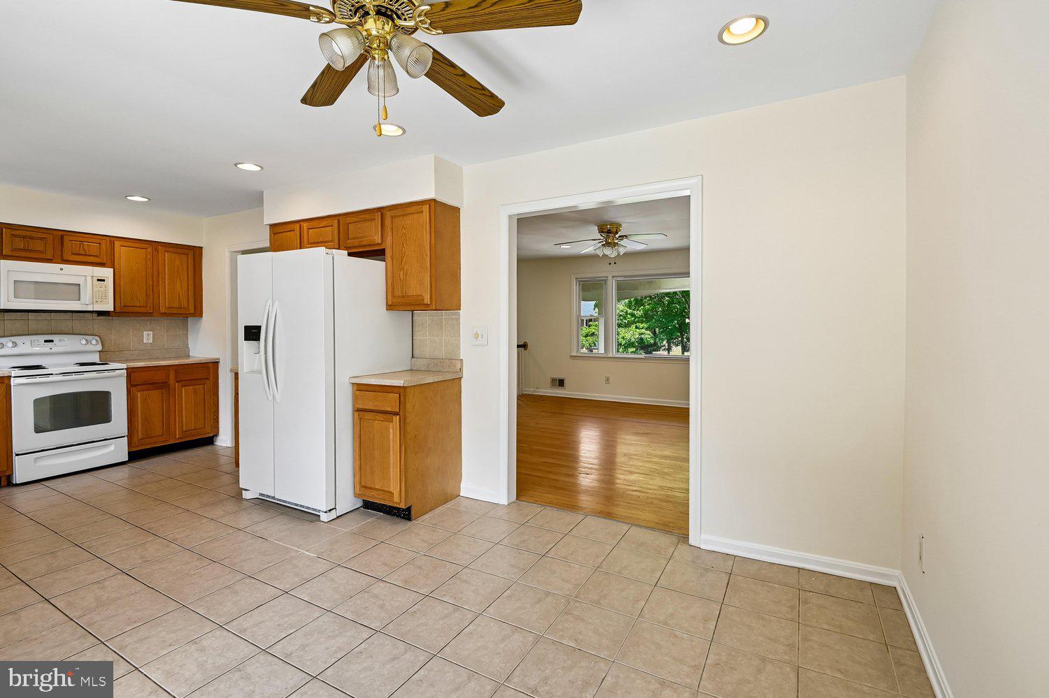 RIVIERA ISLE - Residential