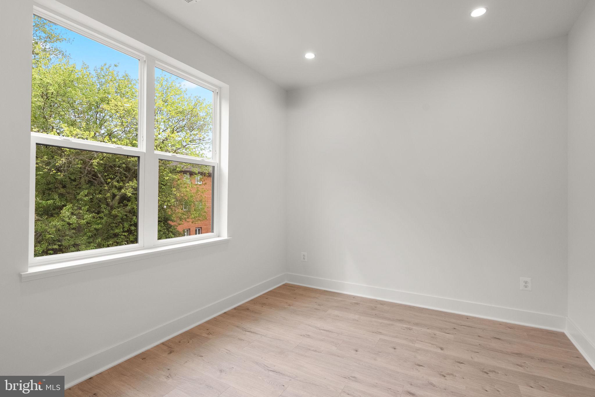 WESTBARD SQUARE - Residential