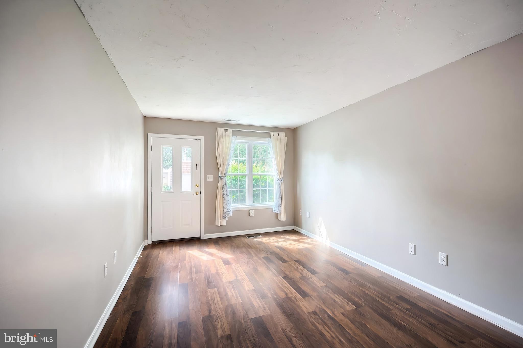 BOULEVARD COMMONS - Residential