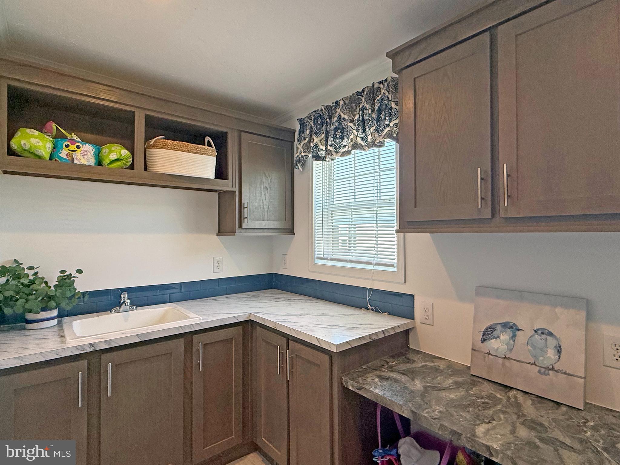 COLONIAL EAST MHP - Residential