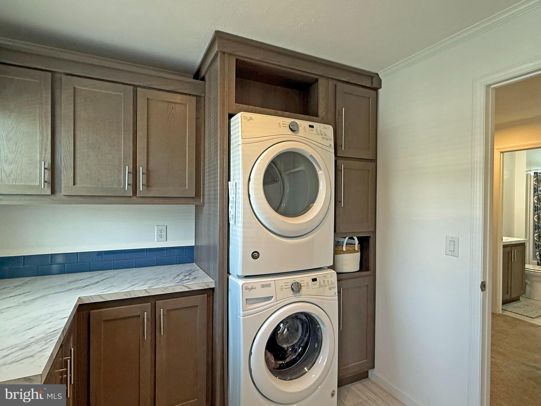 COLONIAL EAST MHP - Residential