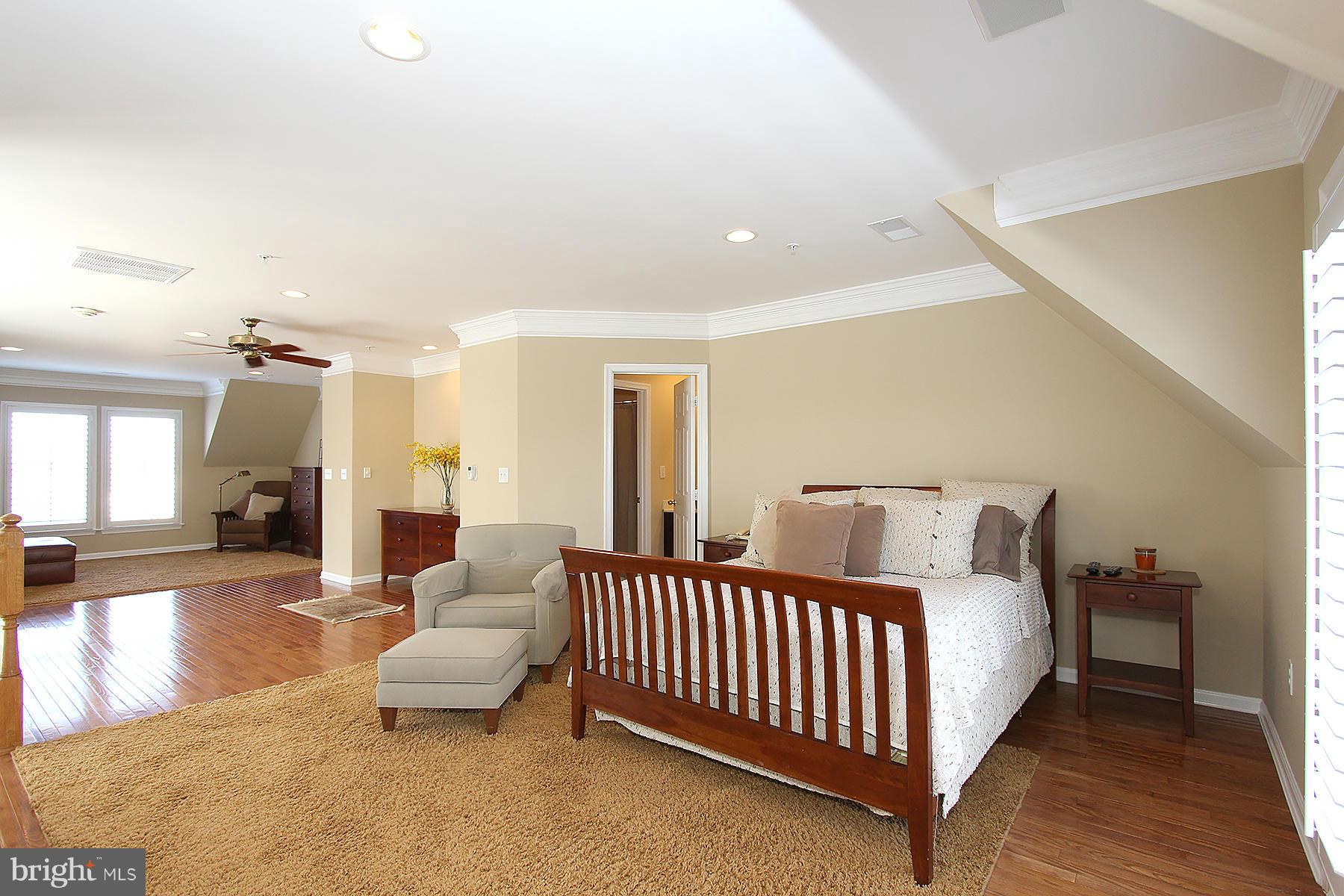 KING FARM - Residential