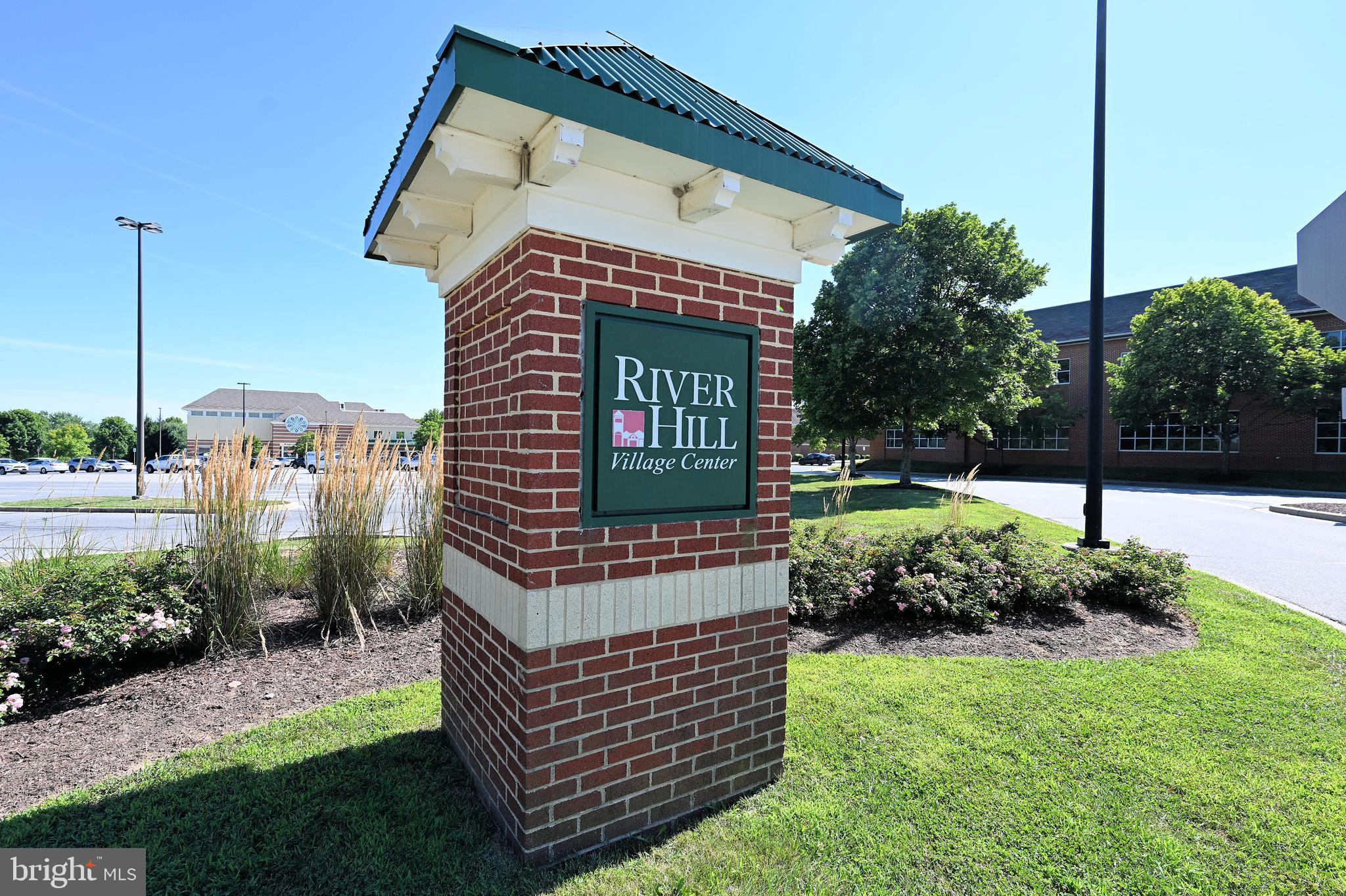 VILLAGE OF RIVER HILL - Residential