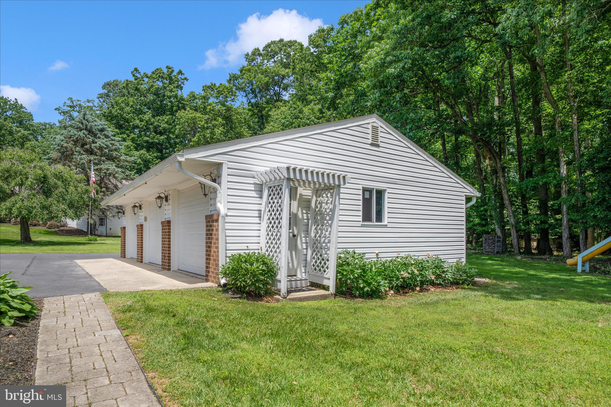 HICKORY RIDGE - Residential