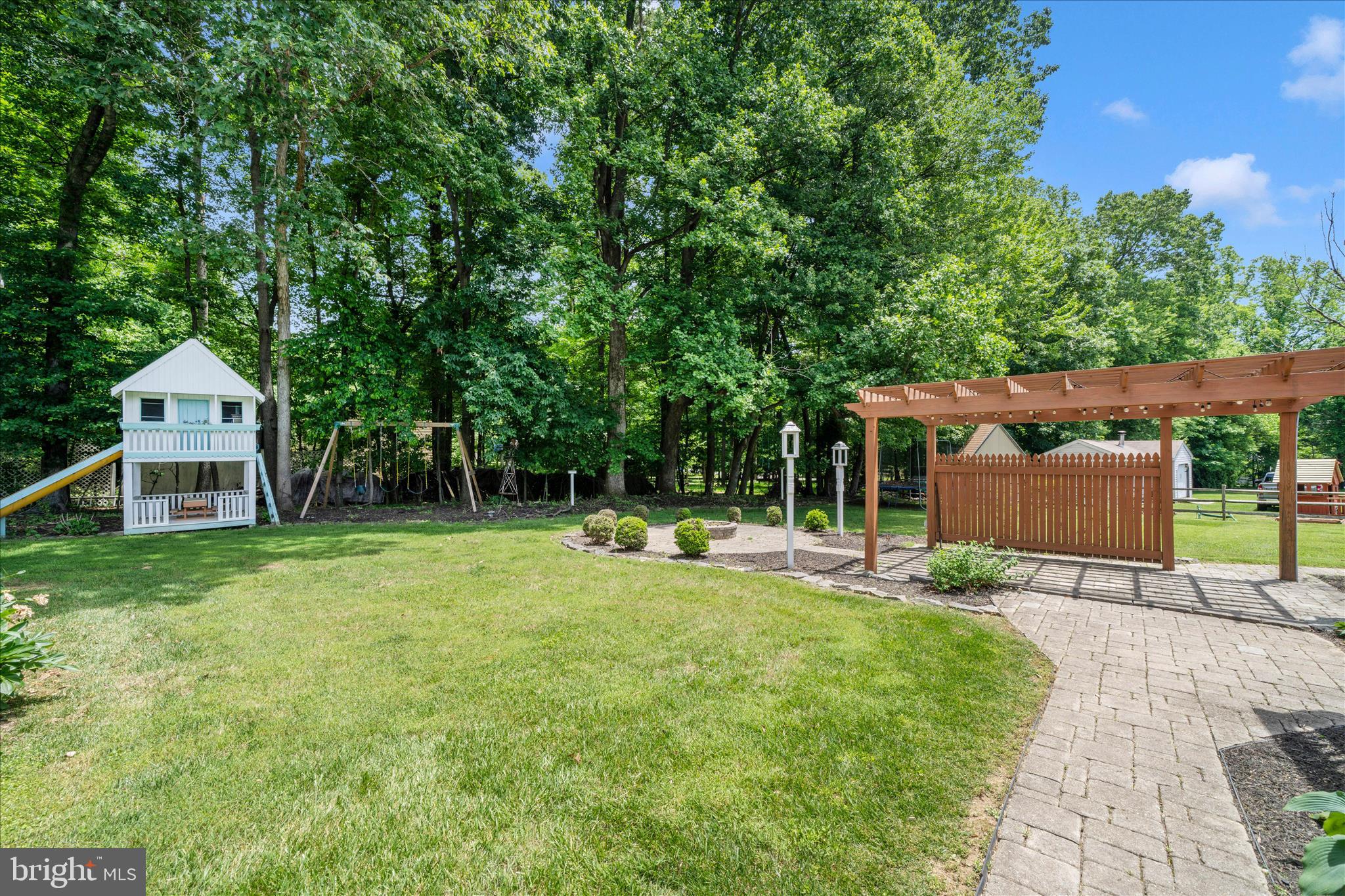 HICKORY RIDGE - Residential