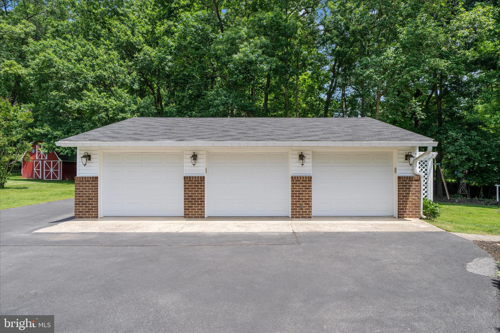 HICKORY RIDGE - Residential