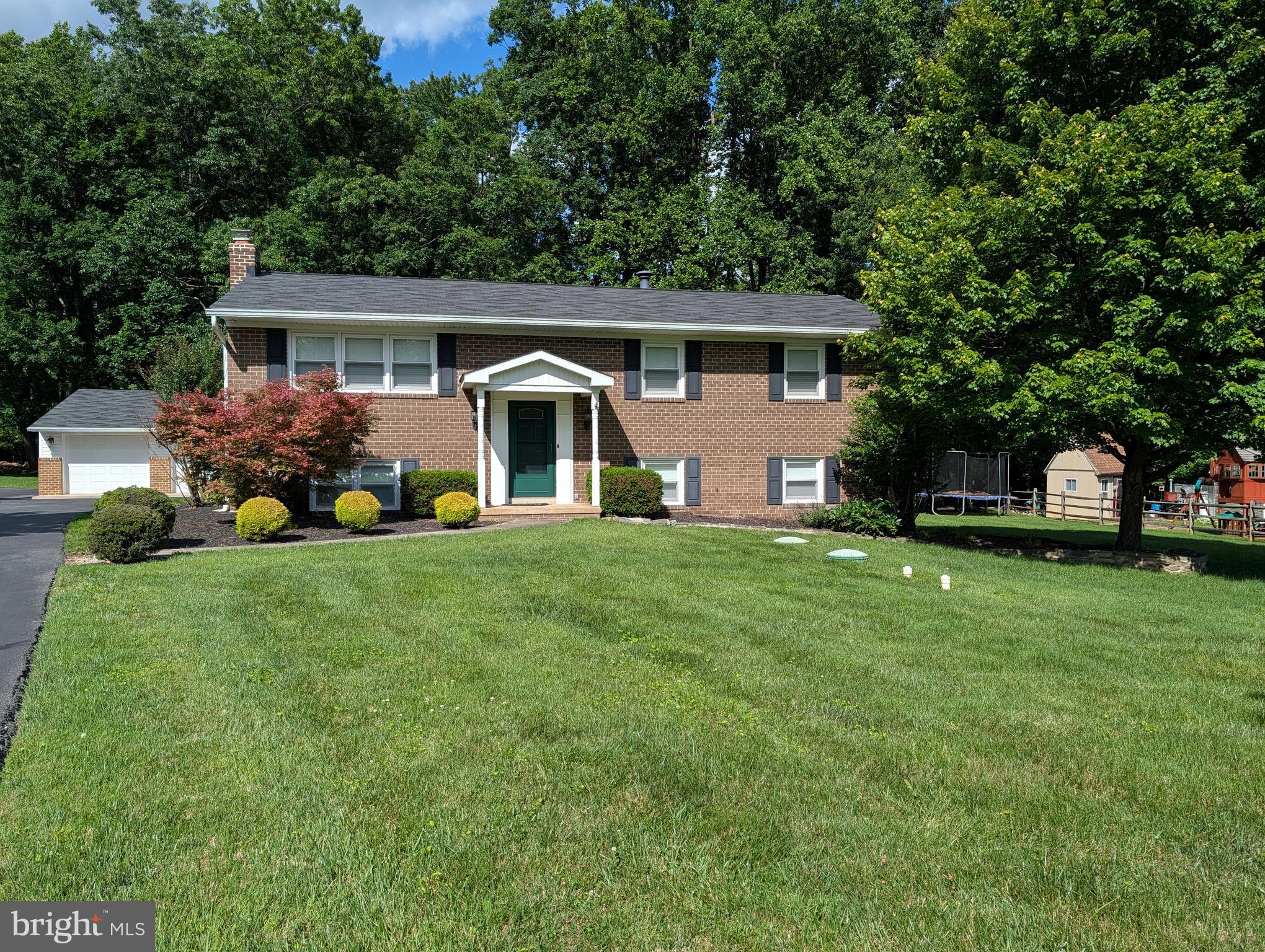 HICKORY RIDGE - Residential