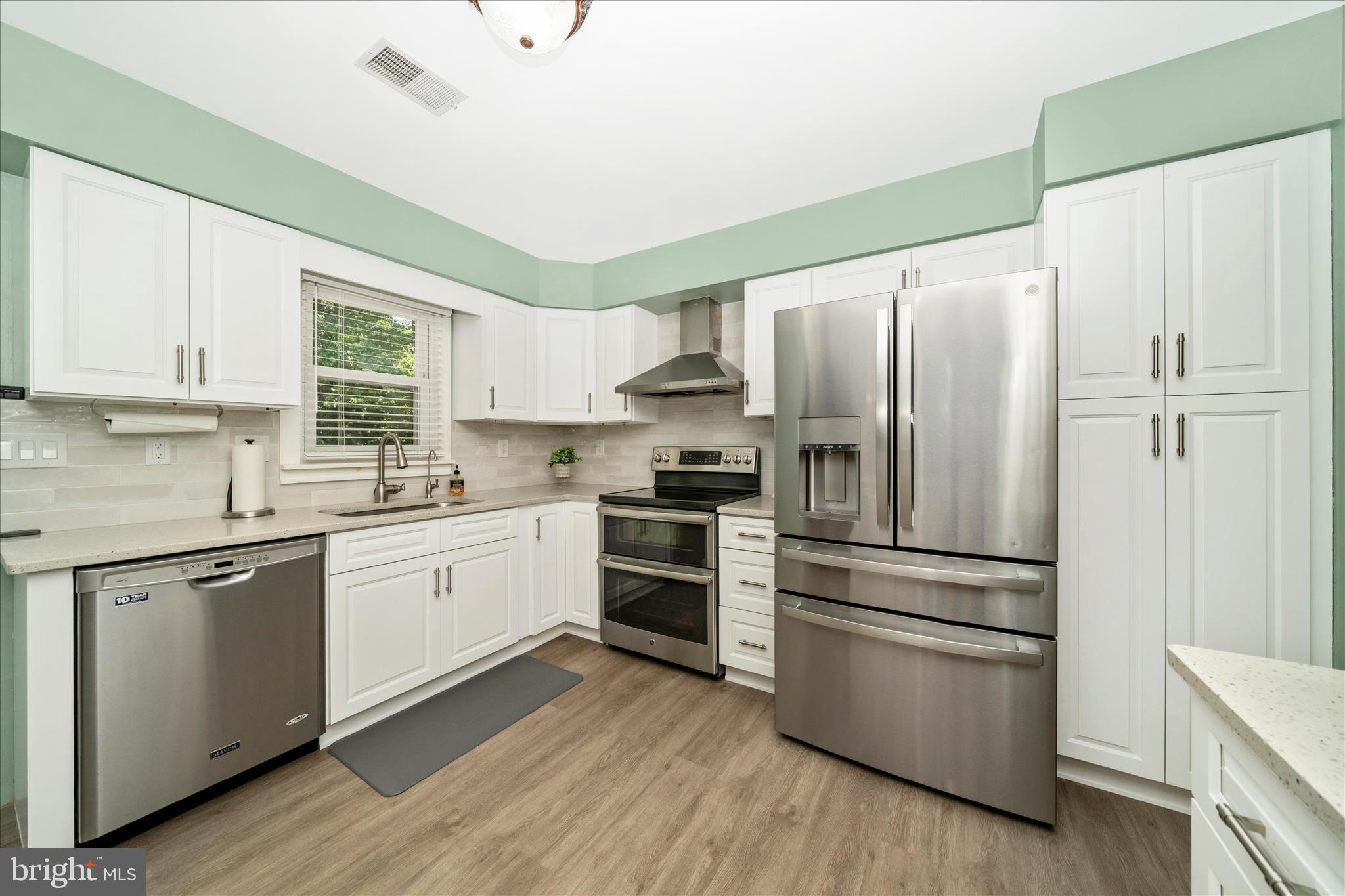 HICKORY RIDGE - Residential