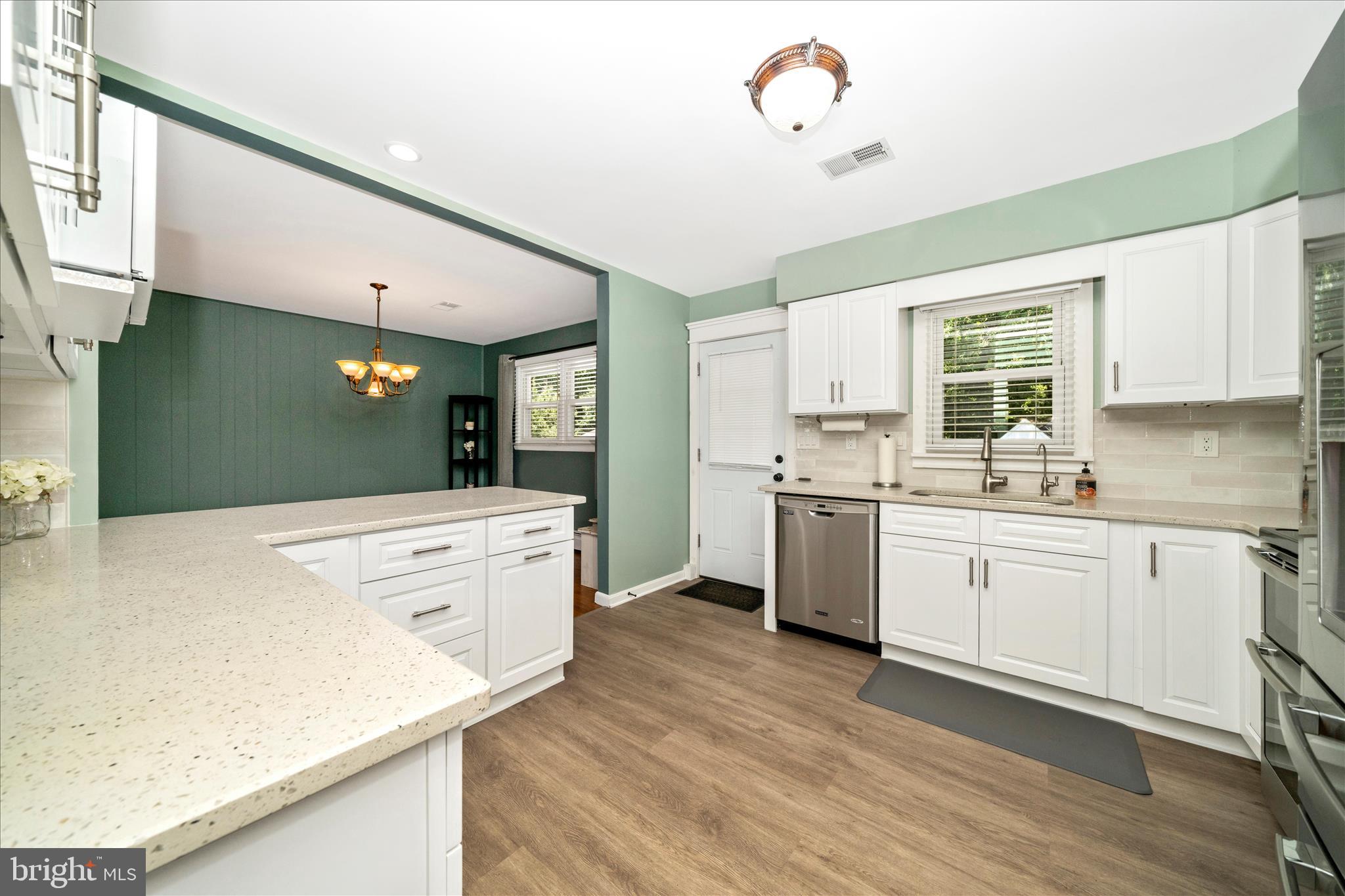 HICKORY RIDGE - Residential