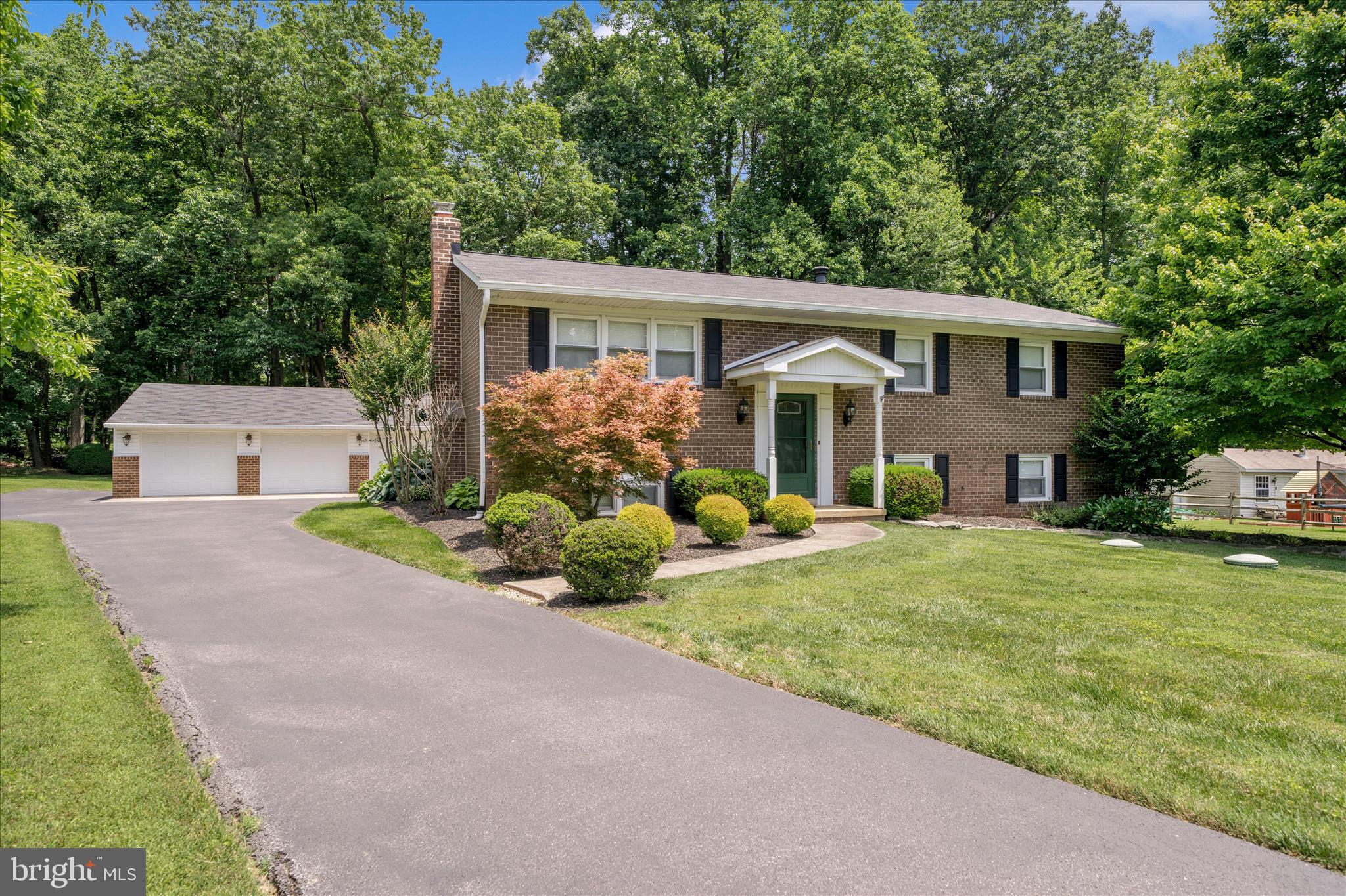 HICKORY RIDGE - Residential