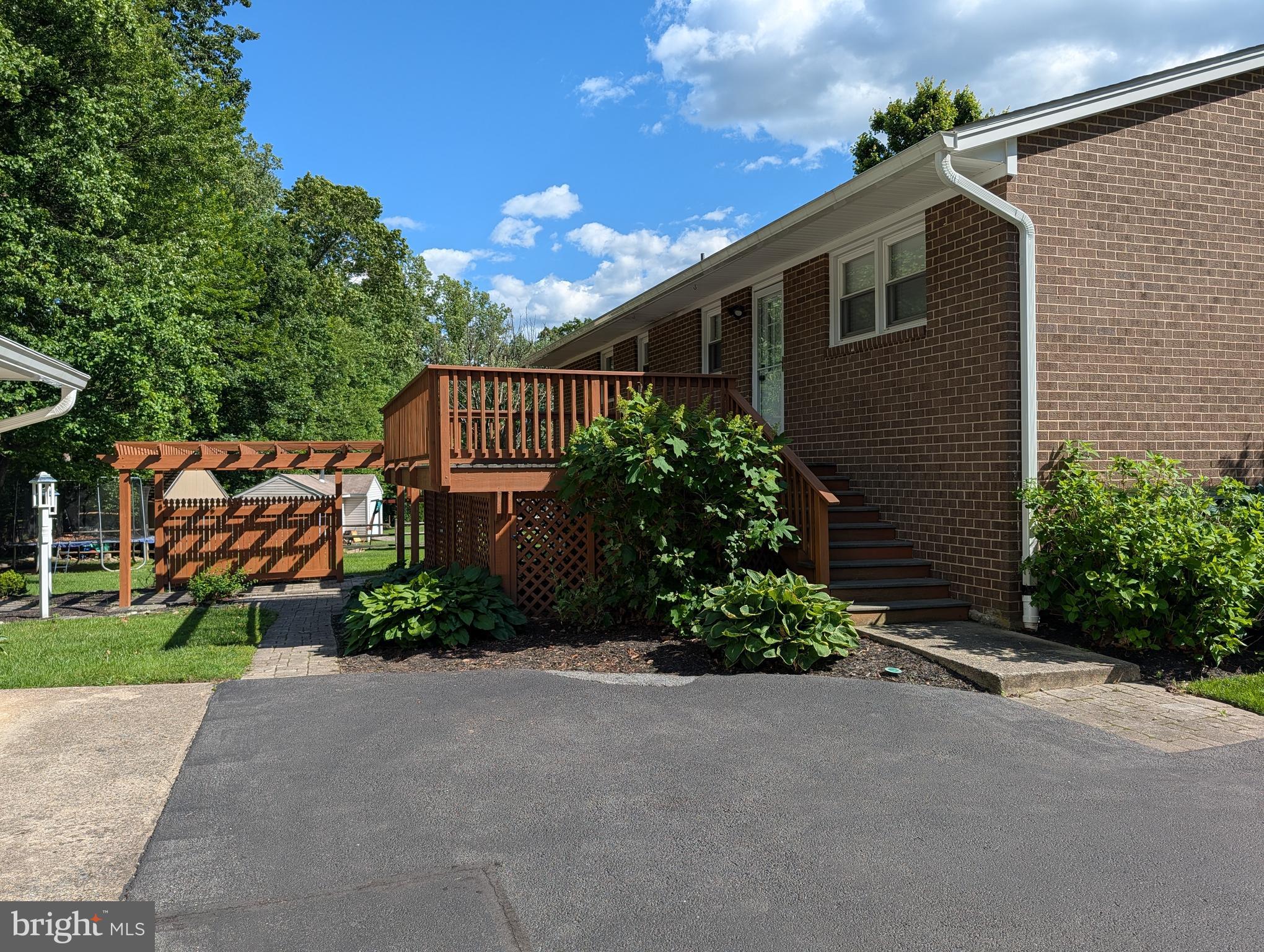 HICKORY RIDGE - Residential