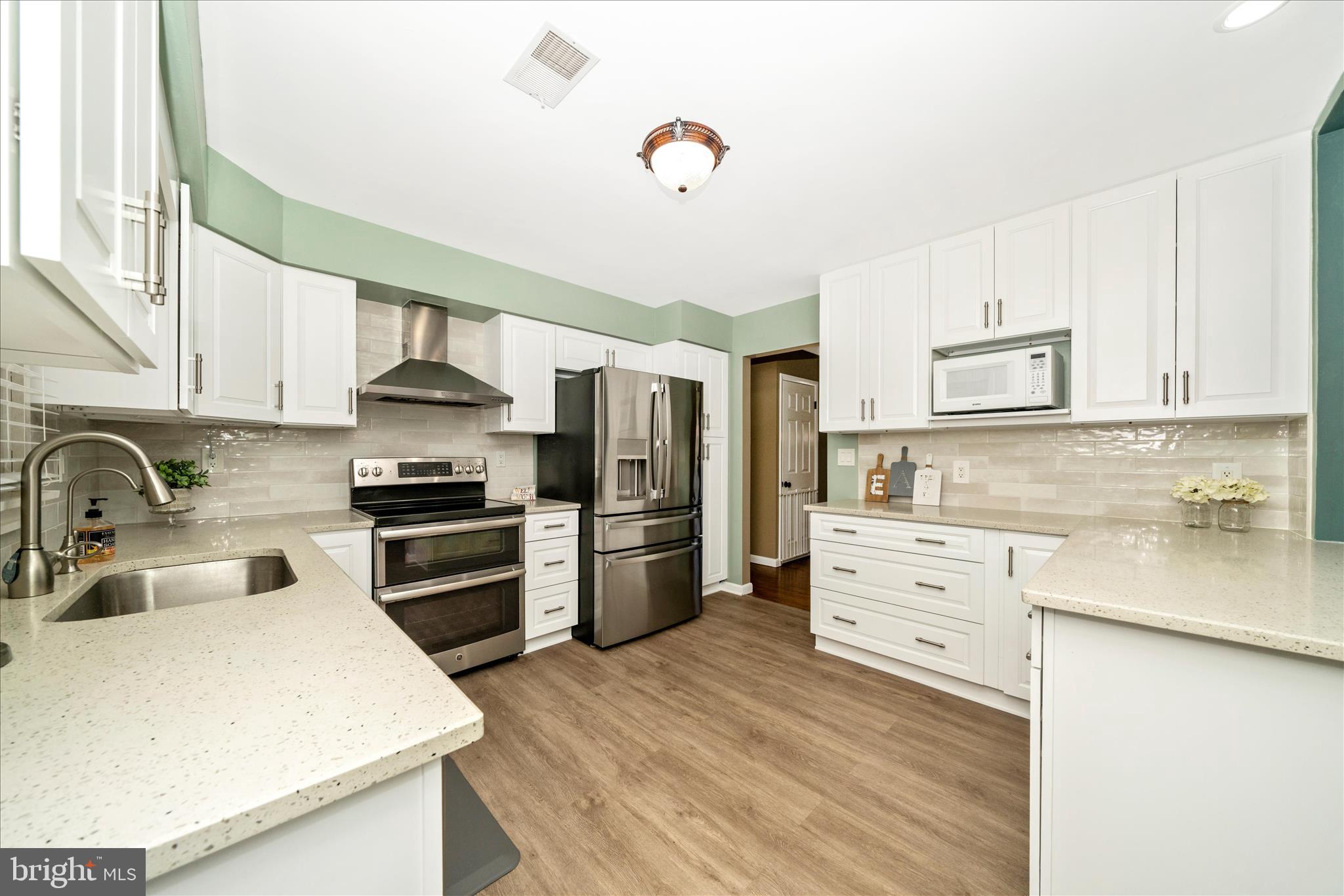 HICKORY RIDGE - Residential