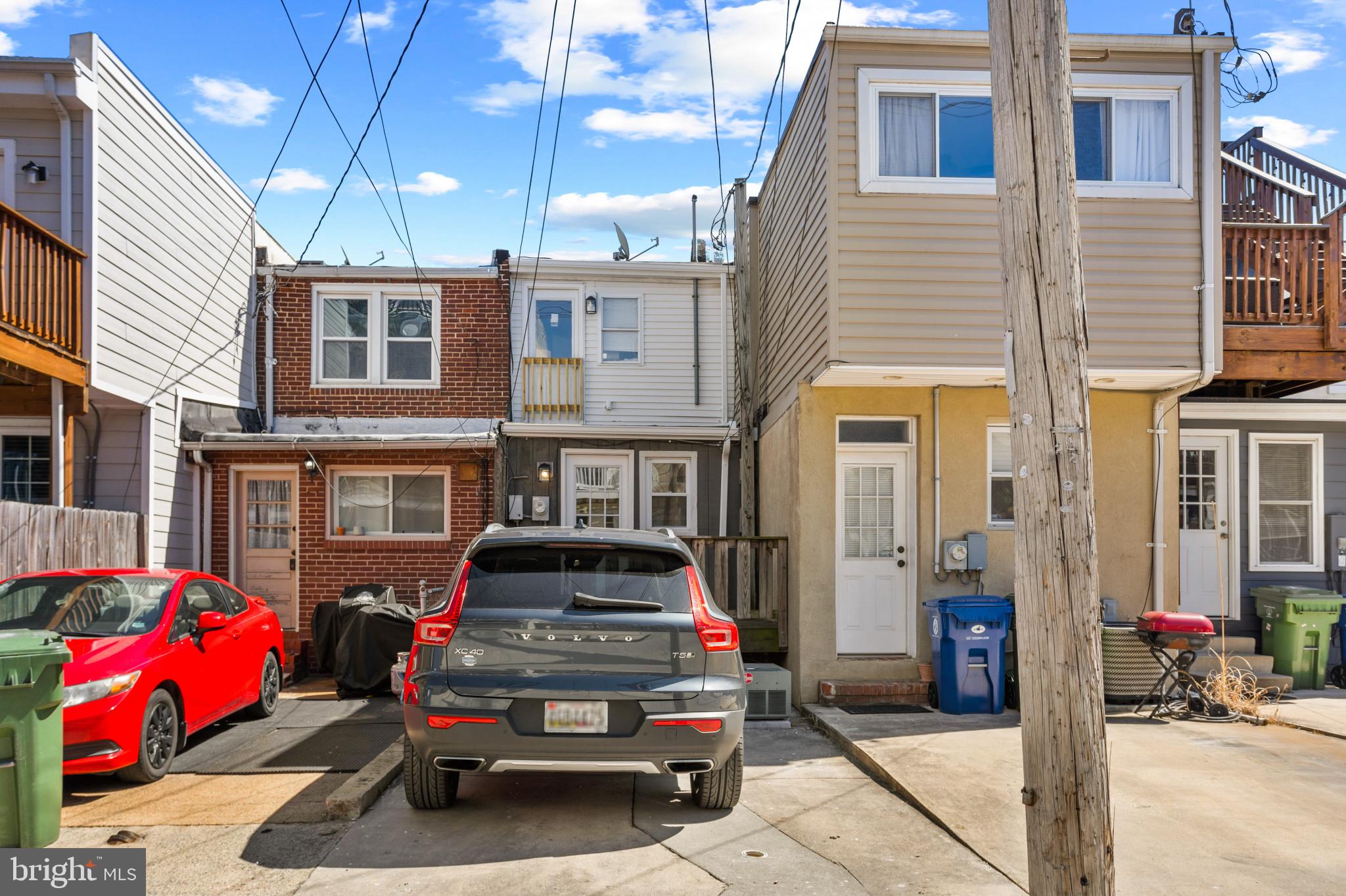 LOCUST POINT - Residential