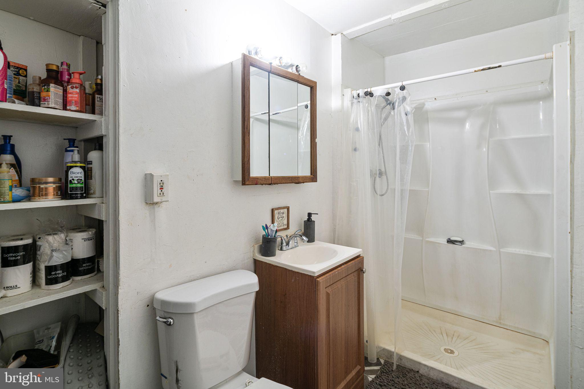 OVERBROOK FARMS - Residential Income