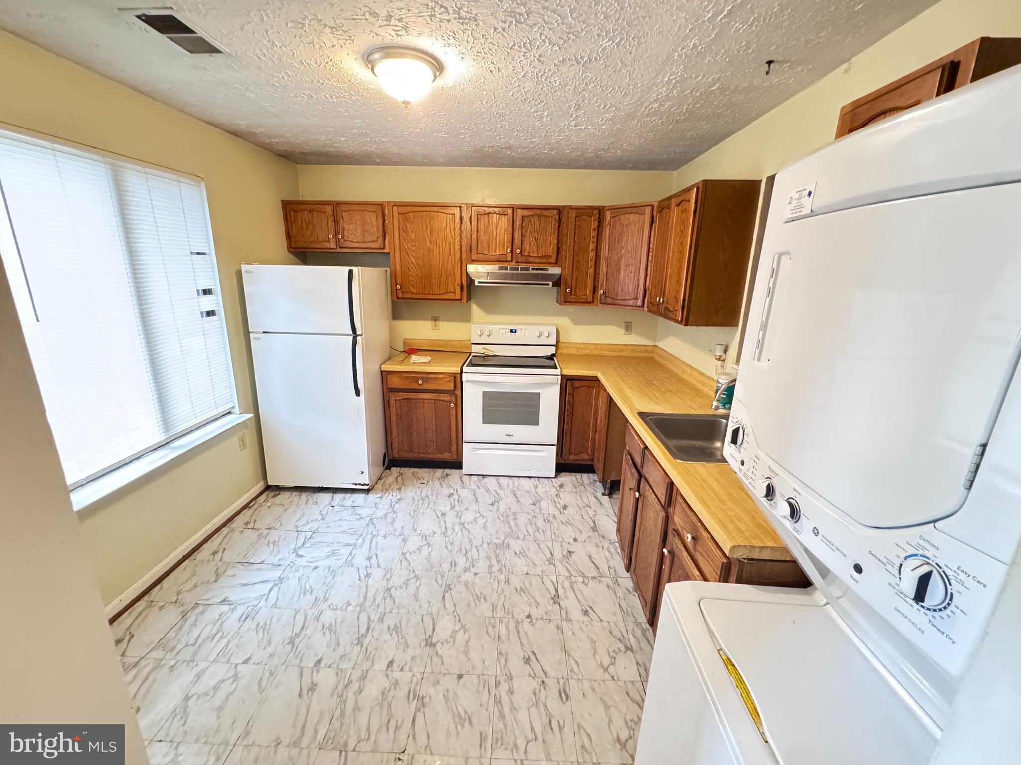 ADAMS LANDING - Residential