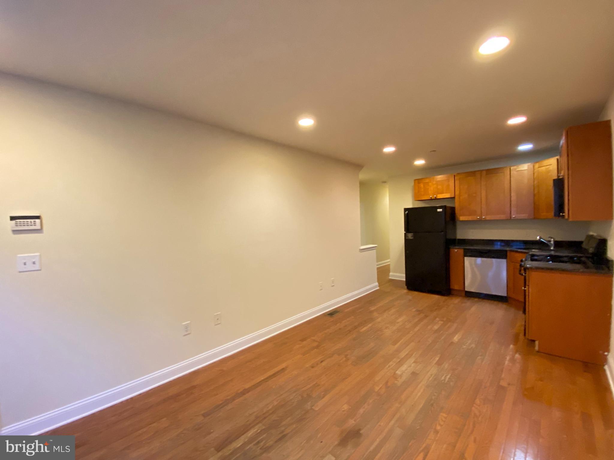 TEMPLE UNIVERSITY - Residential Lease