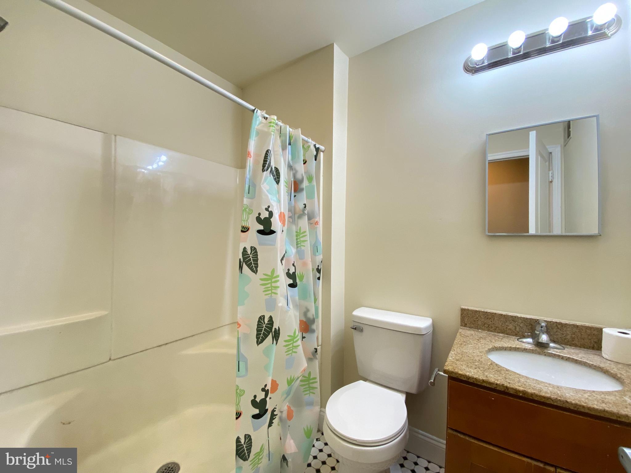 TEMPLE UNIVERSITY - Residential Lease