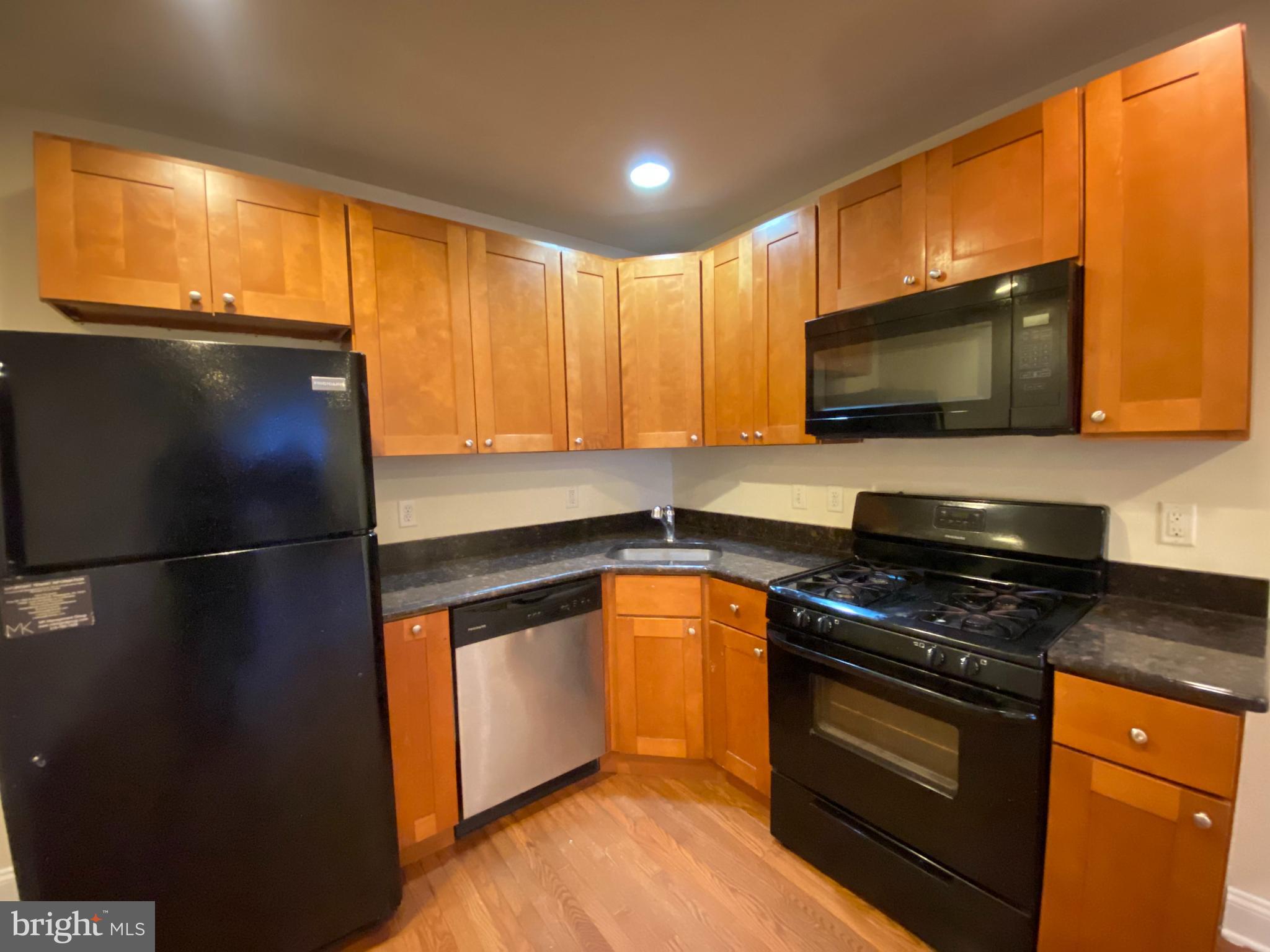 TEMPLE UNIVERSITY - Residential Lease