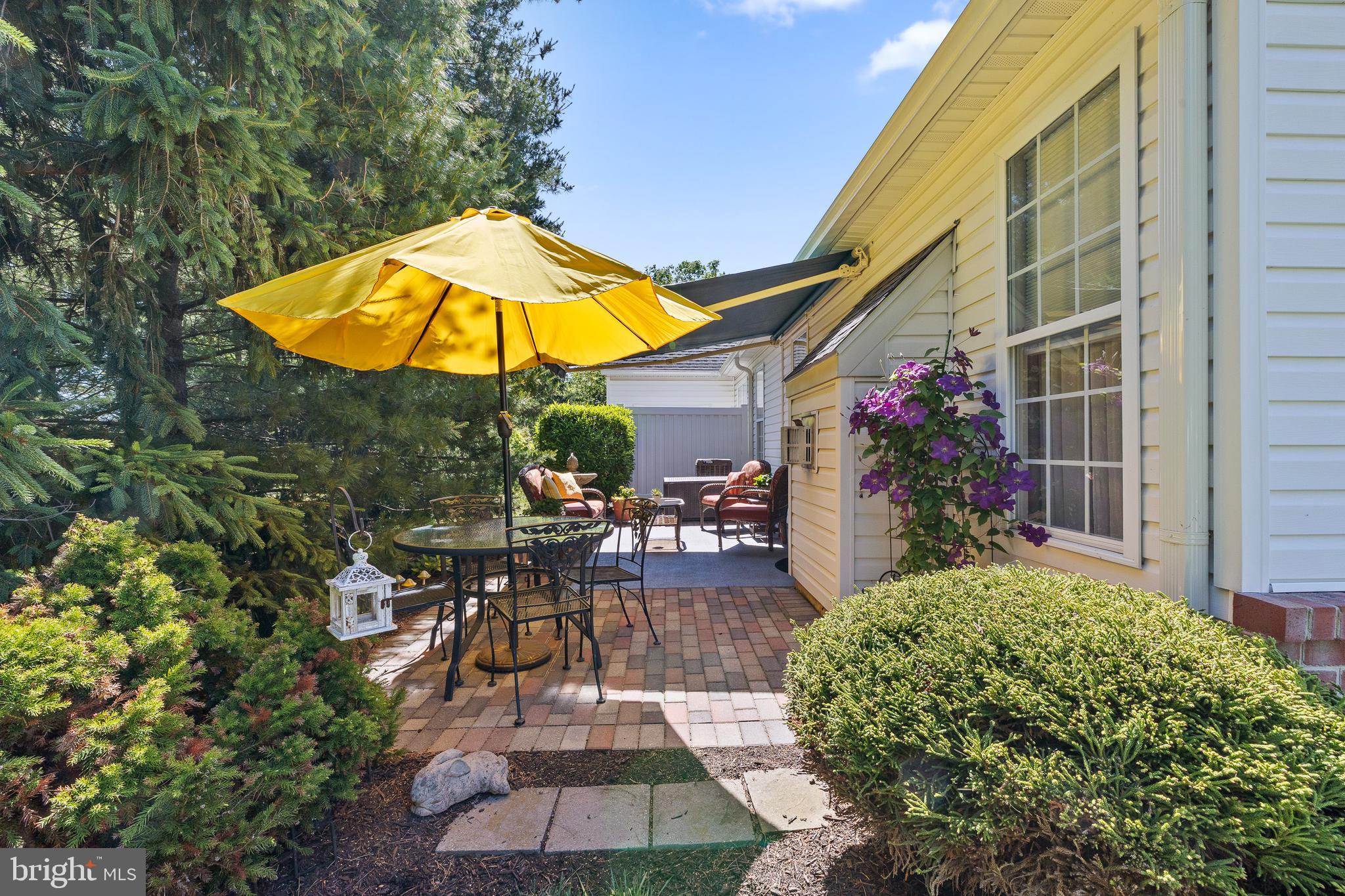 TARRINGTON VILLAGE - Residential