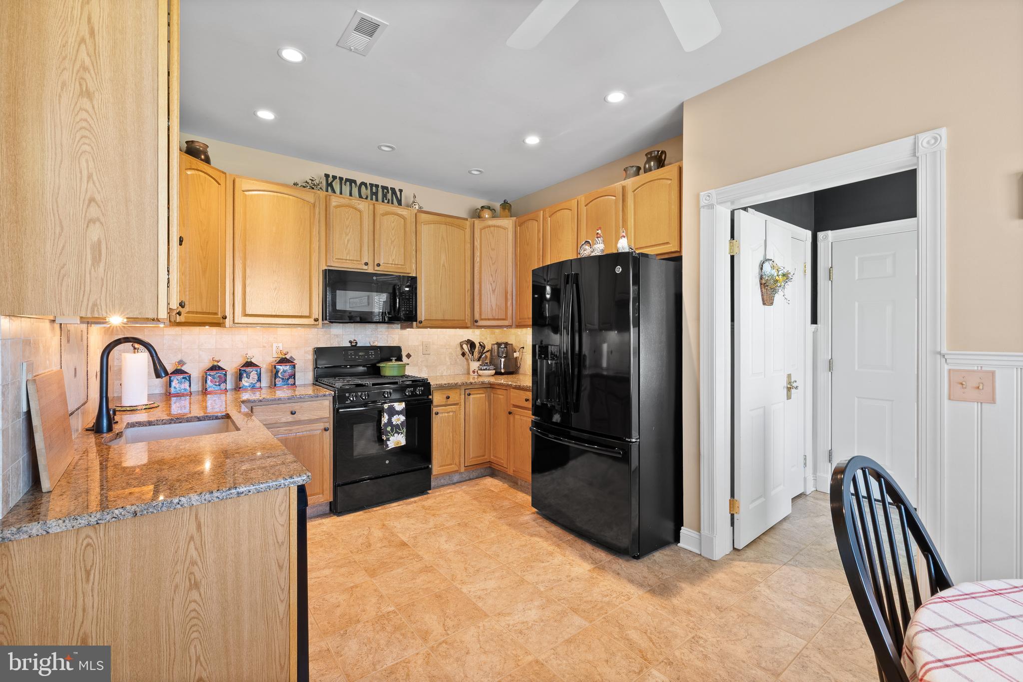 TARRINGTON VILLAGE - Residential