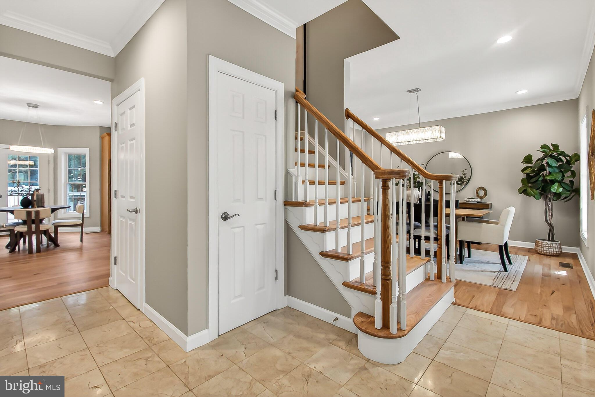 ADDISON HEIGHTS - Residential