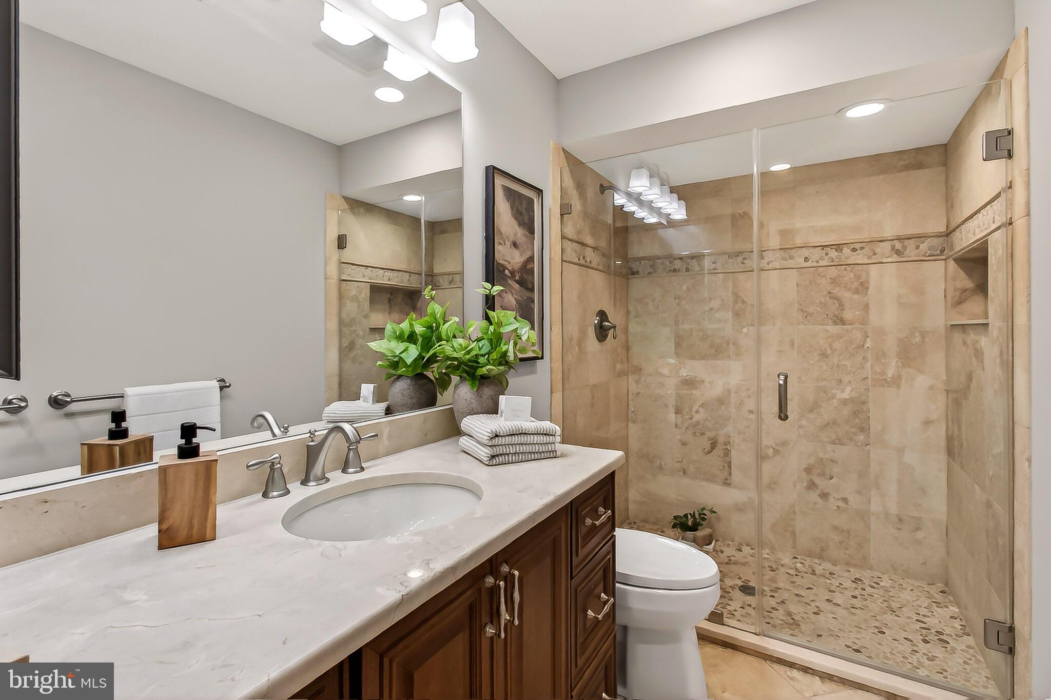 ADDISON HEIGHTS - Residential