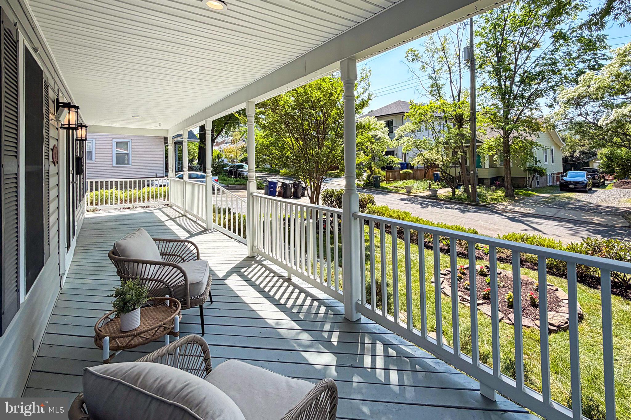 ADDISON HEIGHTS - Residential
