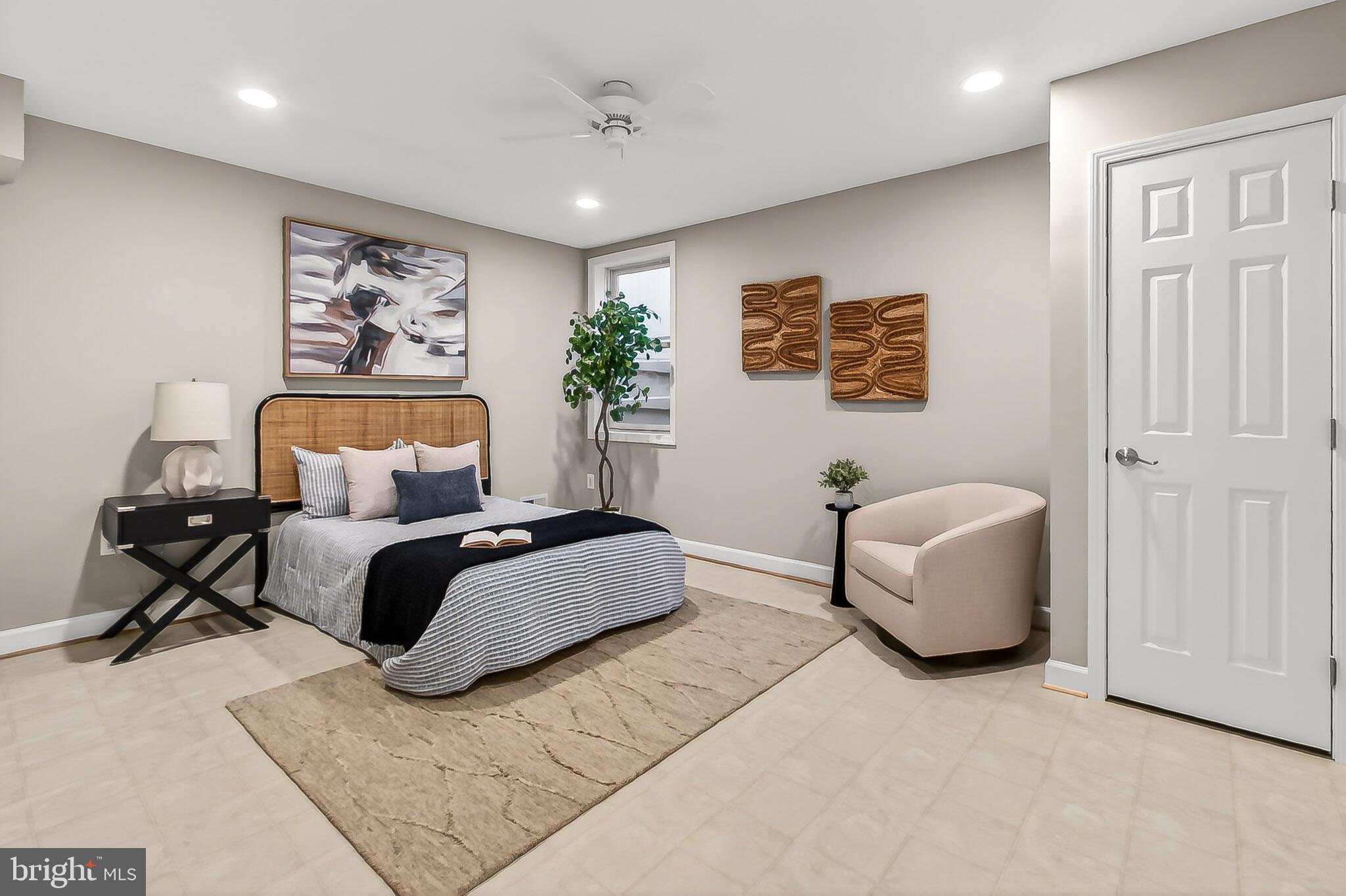 ADDISON HEIGHTS - Residential