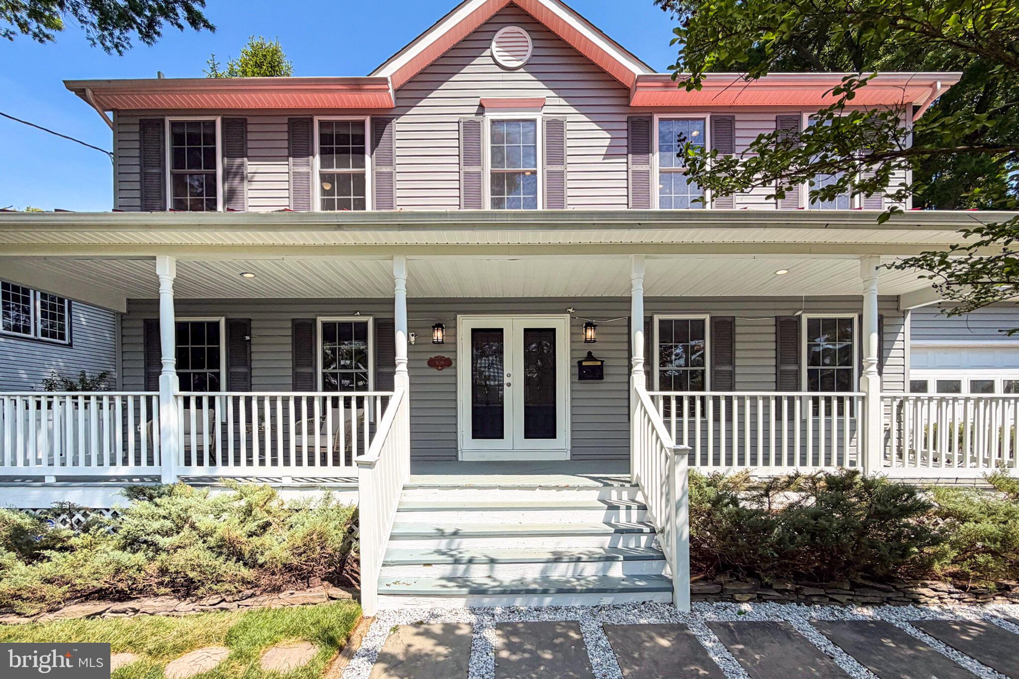 ADDISON HEIGHTS - Residential