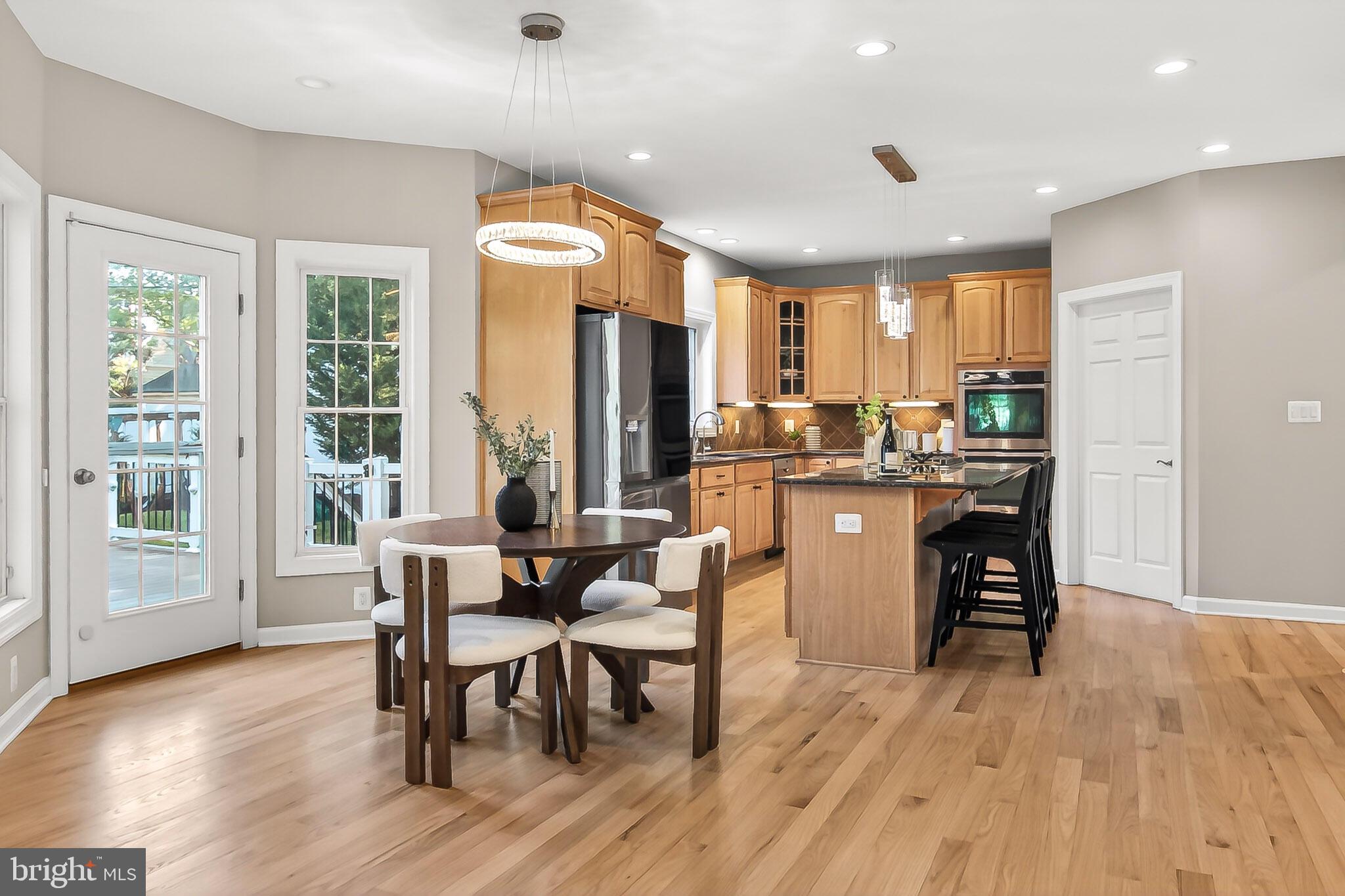 ADDISON HEIGHTS - Residential