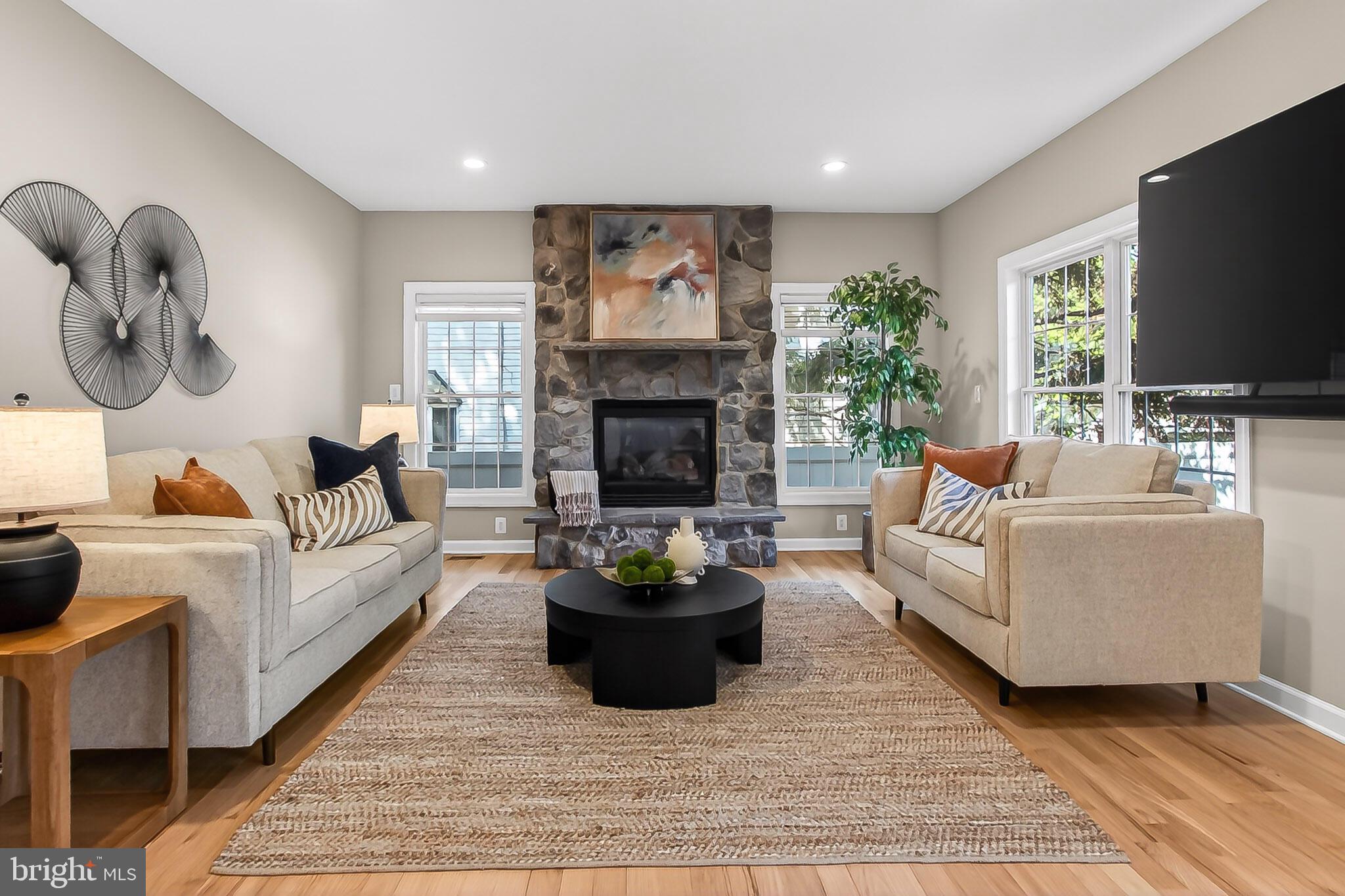 ADDISON HEIGHTS - Residential