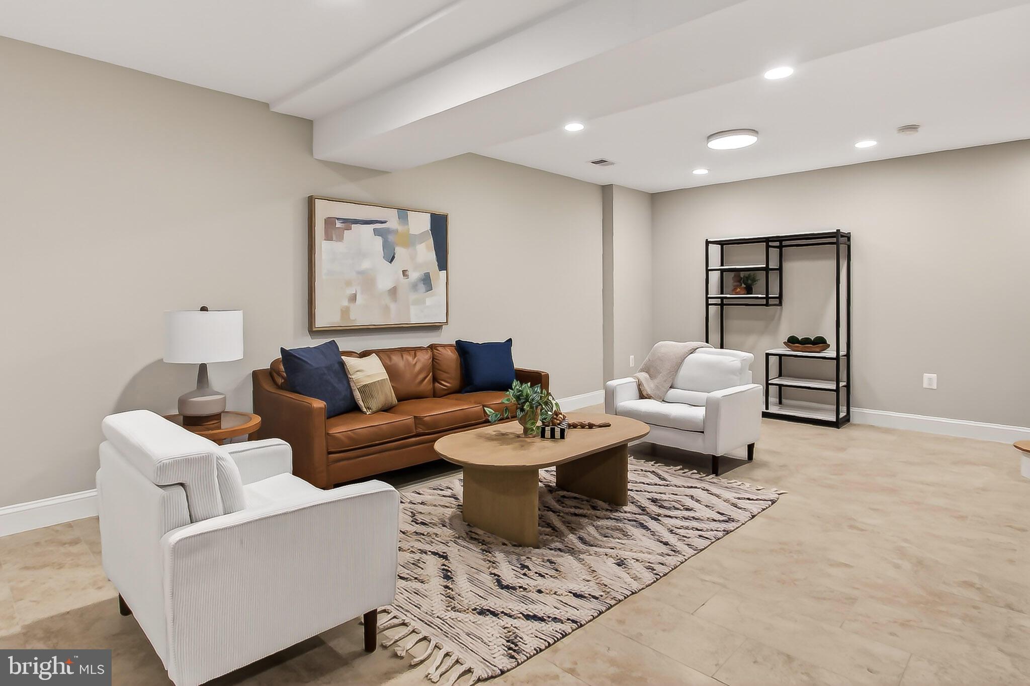 ADDISON HEIGHTS - Residential