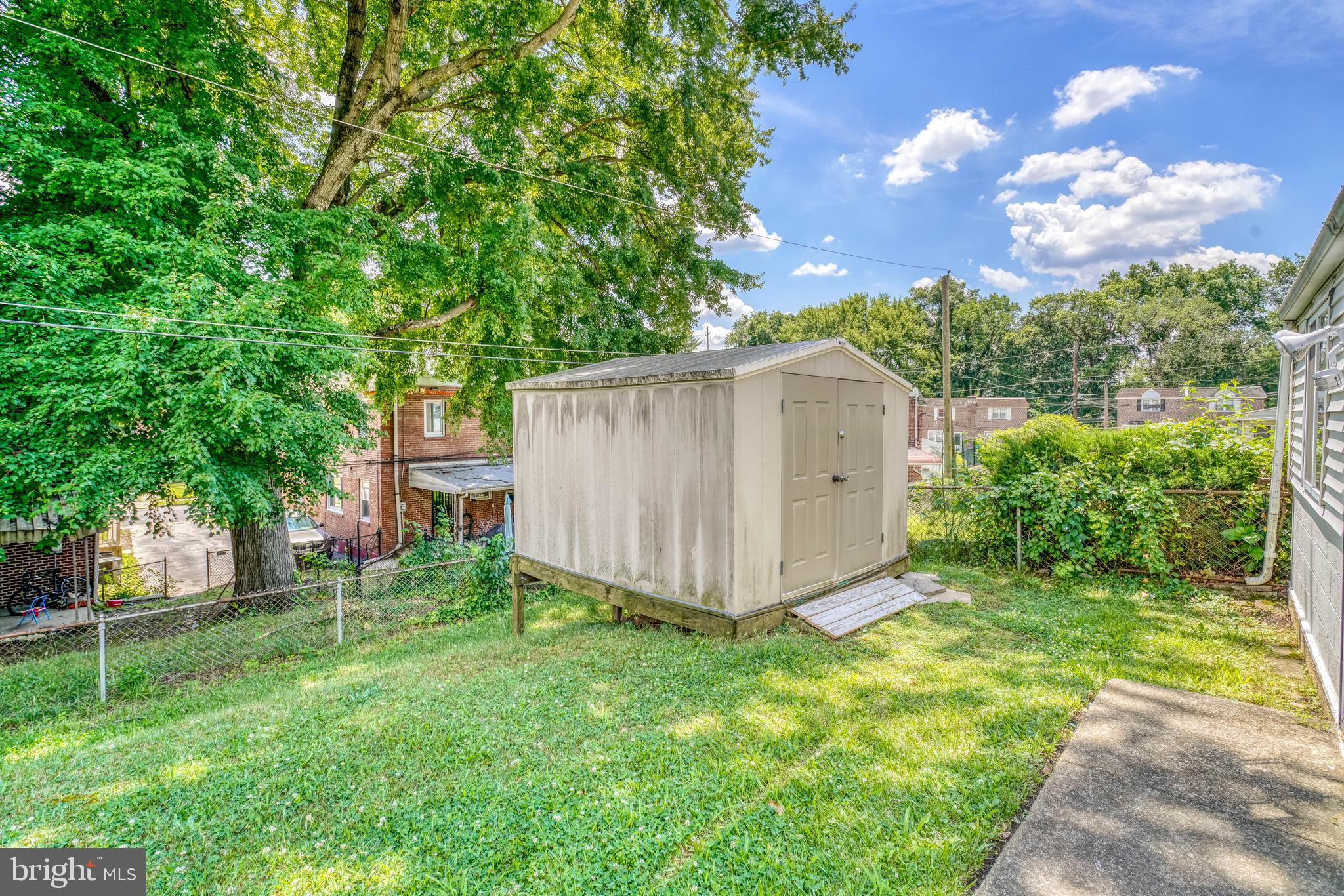 SHARON HILL - Residential
