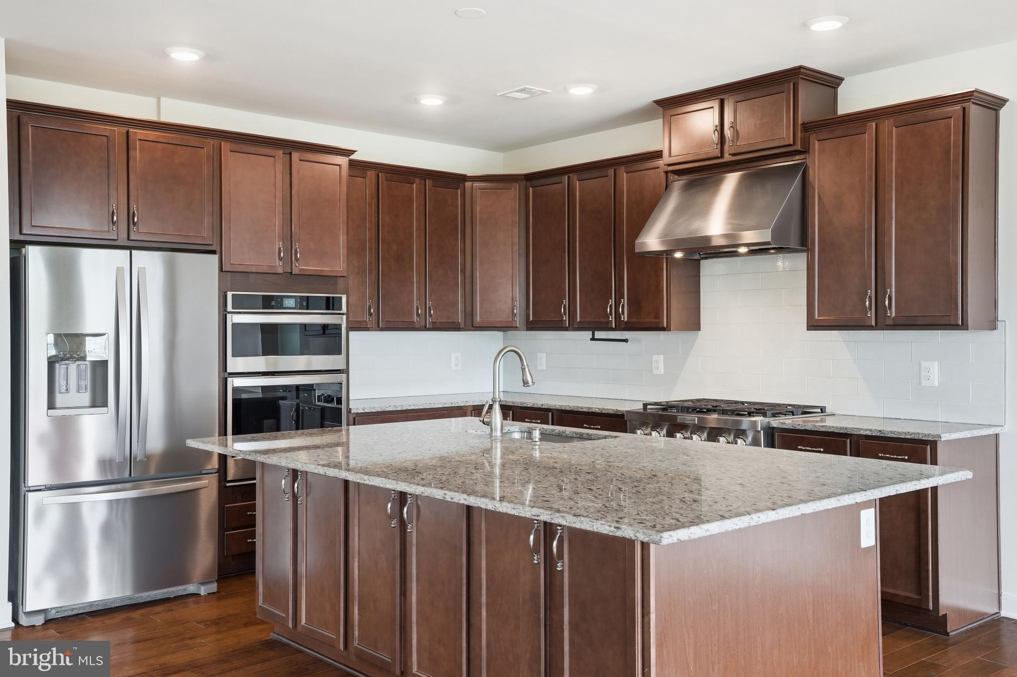 GOOSE CREEK - Residential