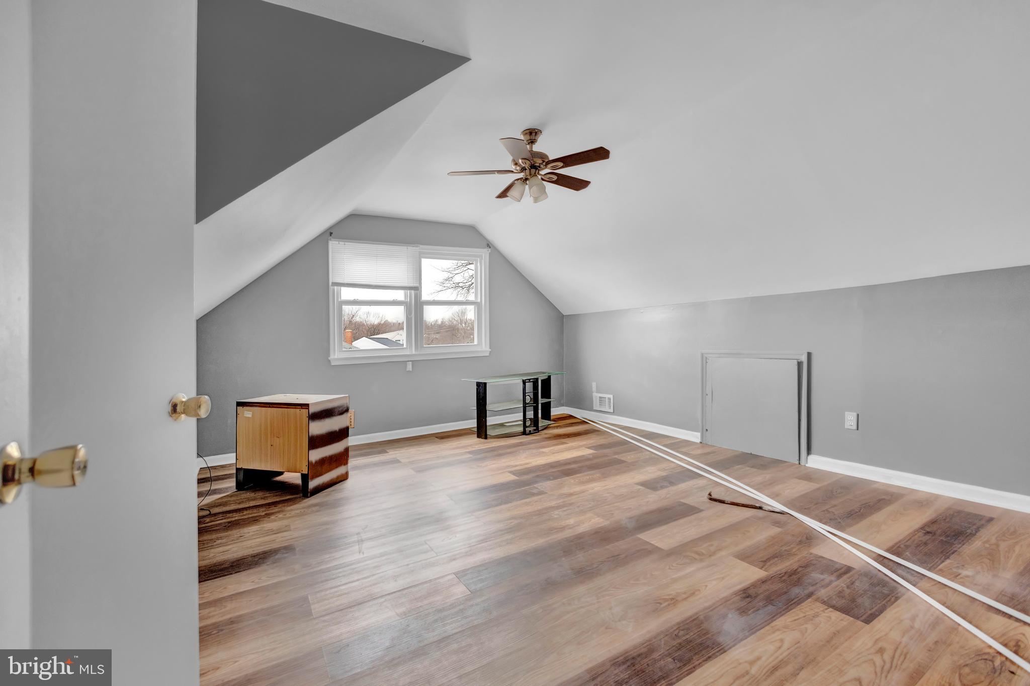 GREENBRIER KNOLLS - Residential