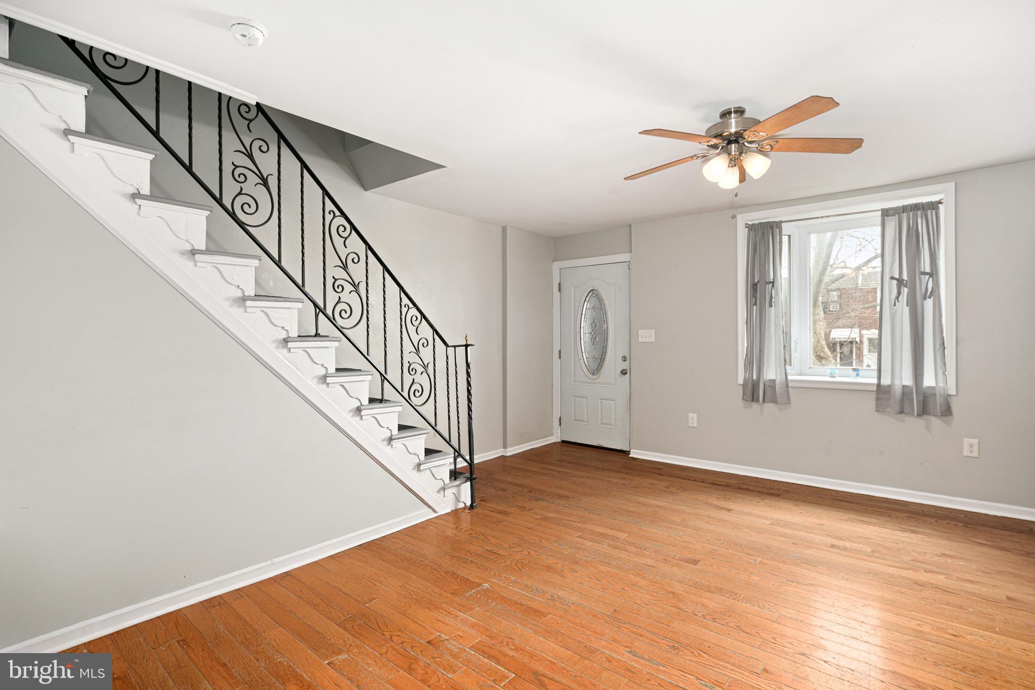 OXFORD CIRCLE - Residential