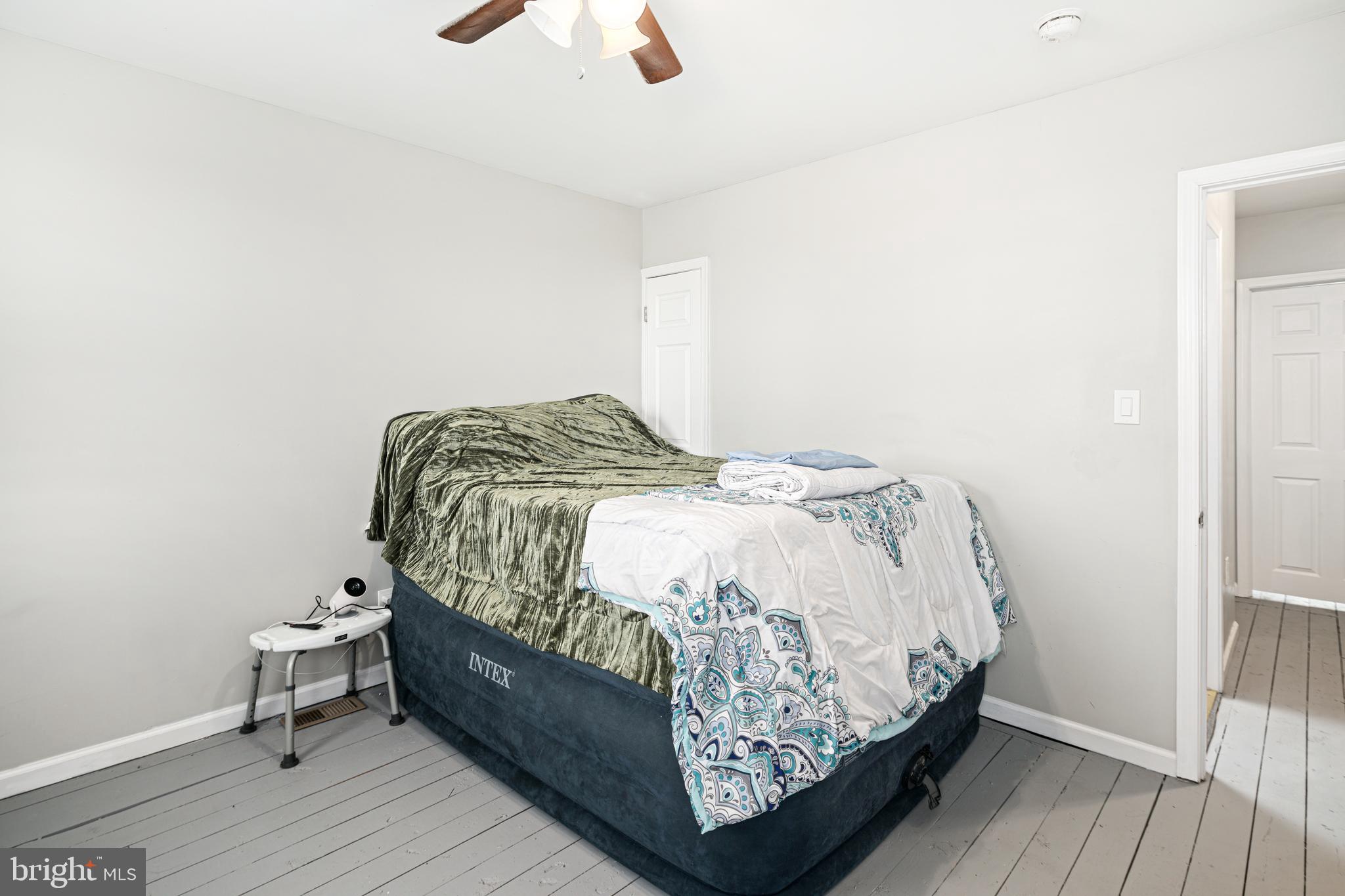 OXFORD CIRCLE - Residential