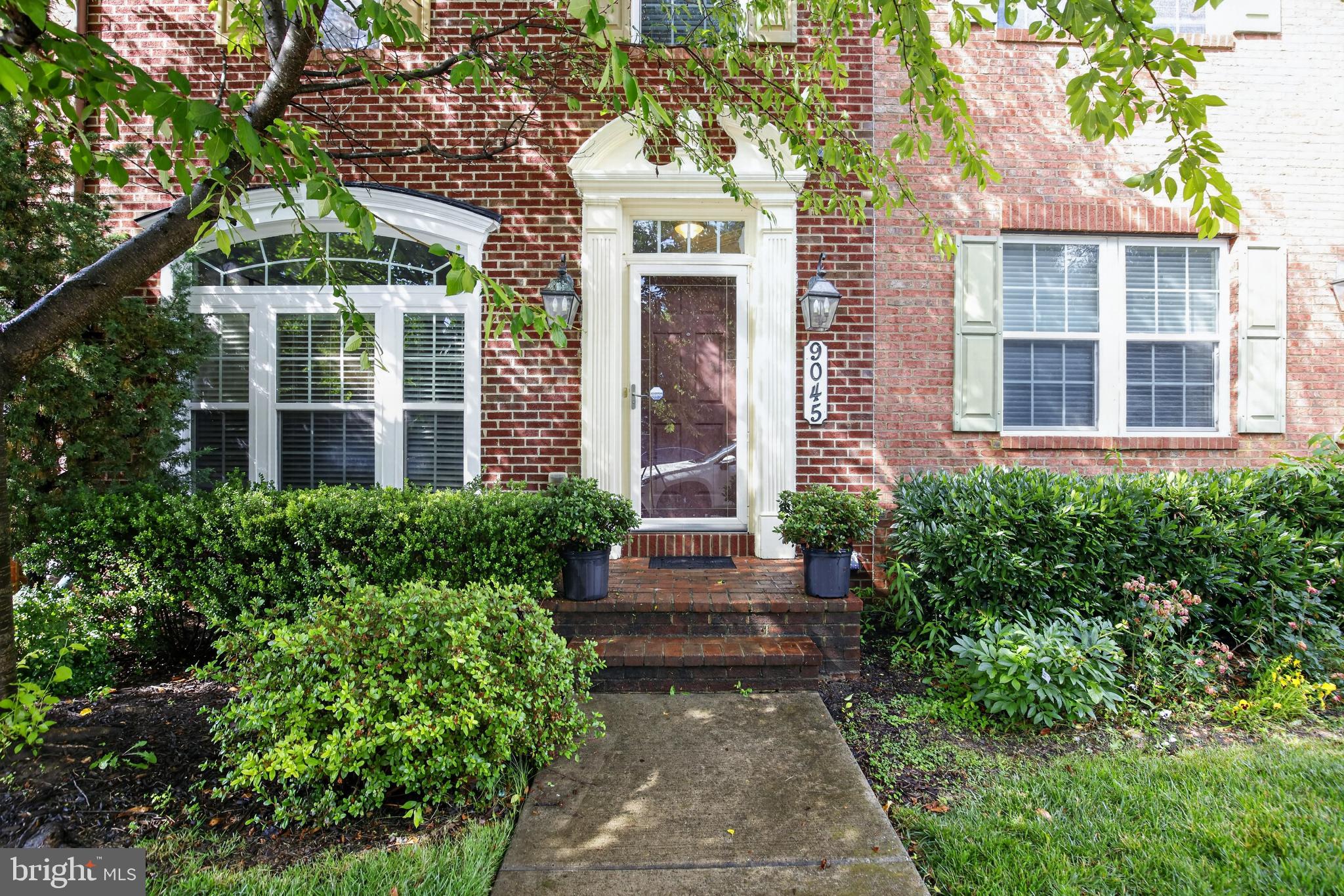 3 Bedroom, 3.5 Bath Townhome - Villages of Urbana.
Welcome to this stunning 3 bed, 3.5-bath townhome in the sought-after Villages of Urbana. Open concept living flows into a gourmet kitchen with stainless steel appliances, a double oven, granite counters, and island seating. Coffered ceiling and wainscoting in the dining area. Upstairs: two secondary bedrooms (shared bath) and spacious owner's suite with dual walk-ins and spa-like ensuite. Finished basement with large family room, den, and full bath—perfect for guests or entertaining. 
Recent Update: Water heater & Microwave oven replaced August 2025.Location & Schools: Walking distance to a highly-rated elementary school and public library. Excellent school zone.
HOA Amenities: 3 gyms, 3 resort-style pools, multipurpose indoor court (futsal, volleyball, basketball, pickleball), bike paths, tennis courts, and tot lots.
Nearby: Urbana District Park, community parks, open pickleball, shopping, and dining options at your doorstep.
Detached 2-car garage with inviting patio. Your dream home and community await!