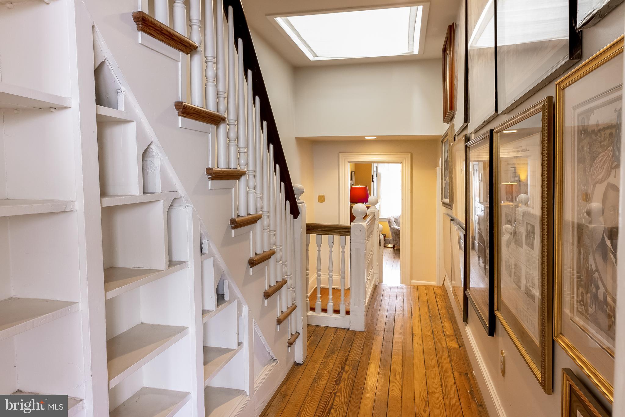 CAPITOL HILL - Residential