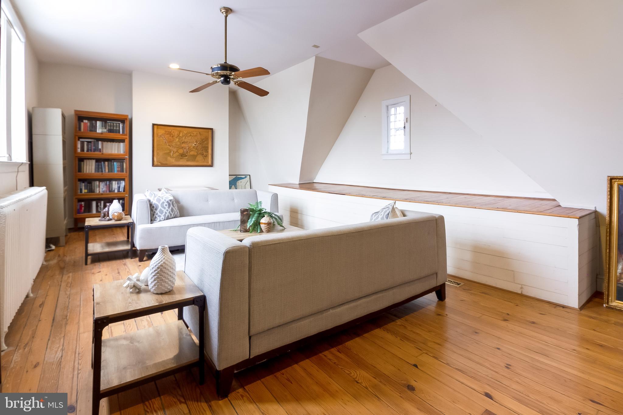 CAPITOL HILL - Residential