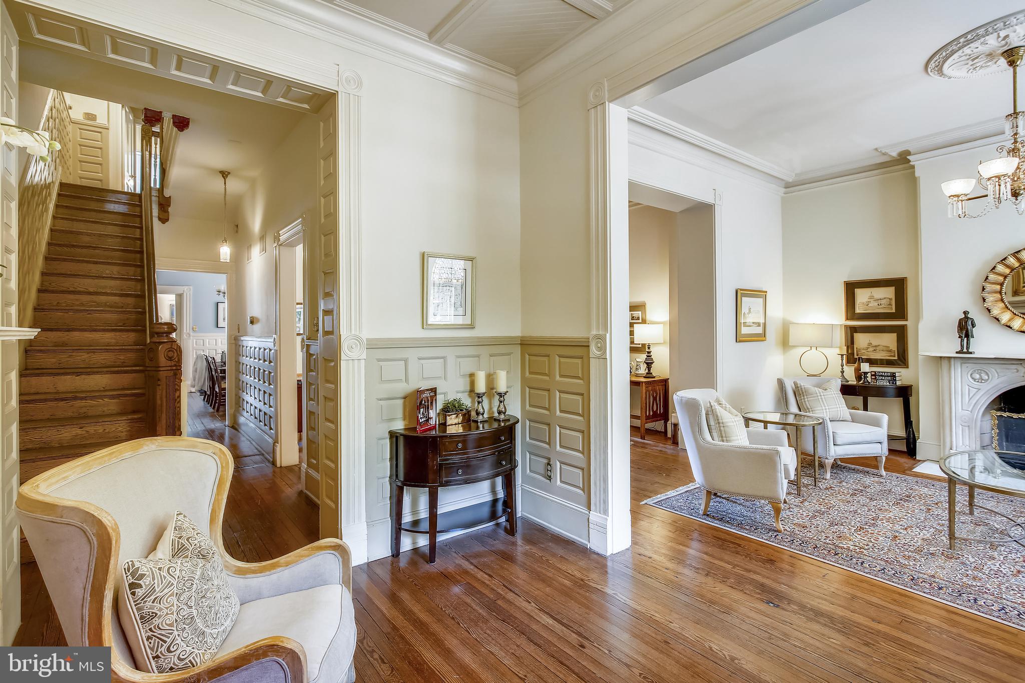 CAPITOL HILL - Residential